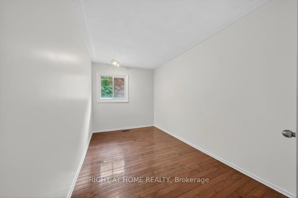 Photo 16 of 46 Sanatorium Road, Hamilton, Buchanan — HOMEH
