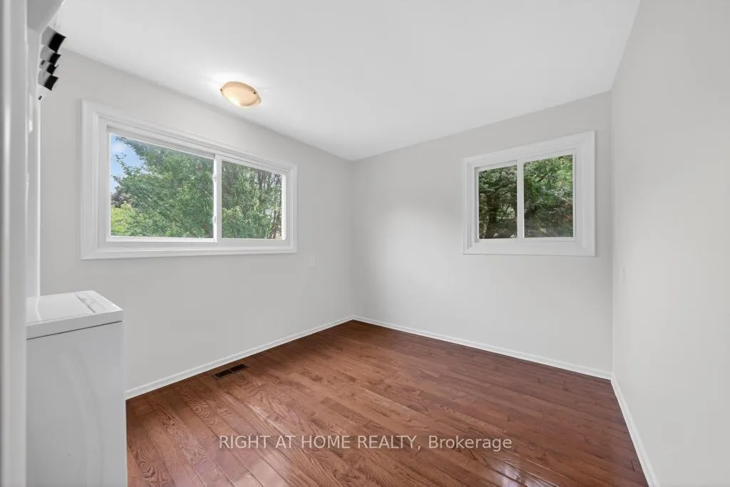 Photo 17 of 46 Sanatorium Road, Hamilton, Buchanan — HOMEH