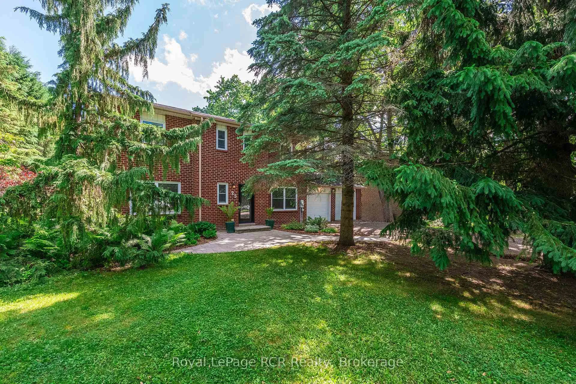 Photo 2 of 25 Agnes Street, Caledon, Alton — HOMEH