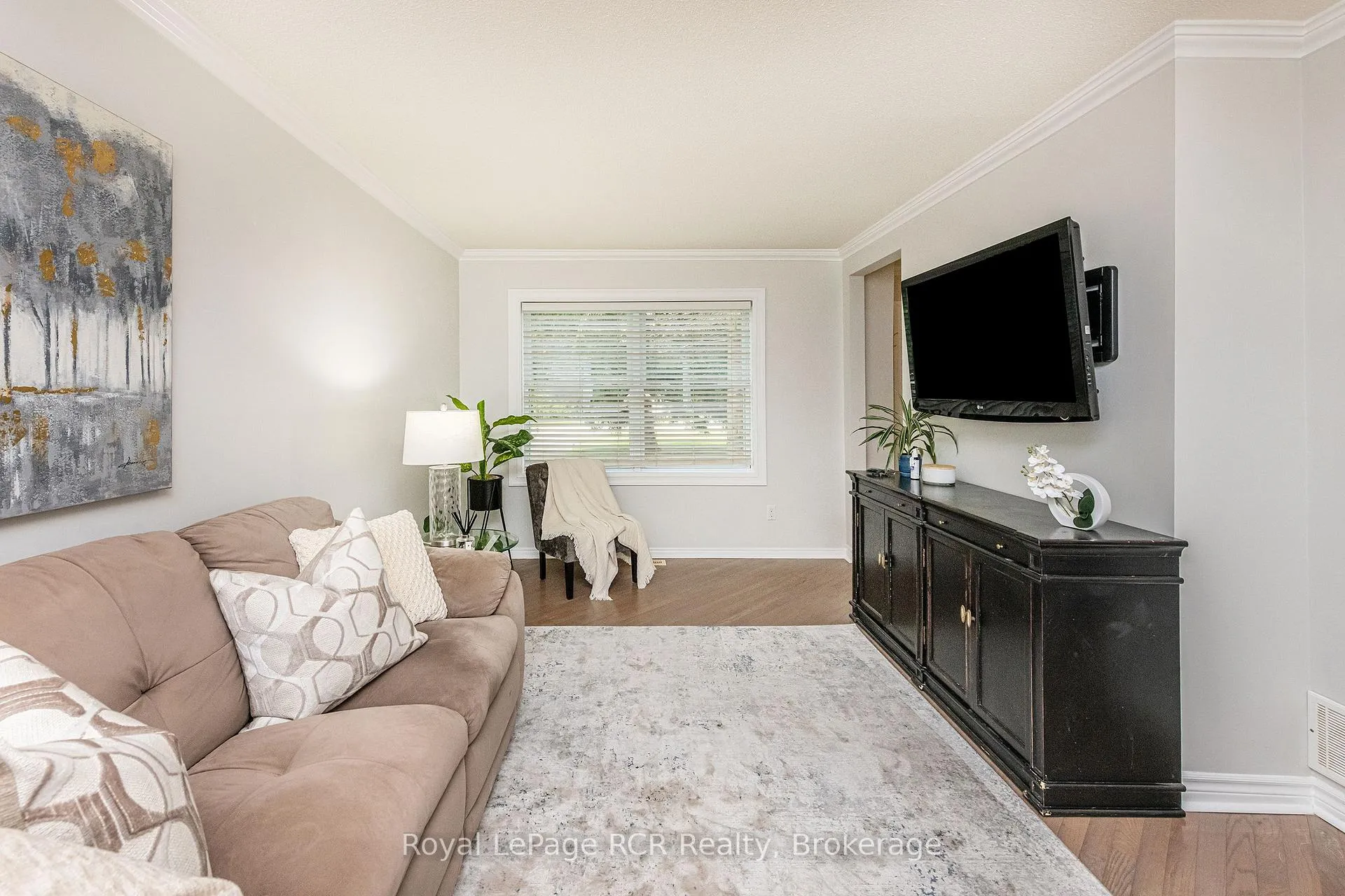 Photo 9 of 25 Agnes Street, Caledon, Alton — HOMEH