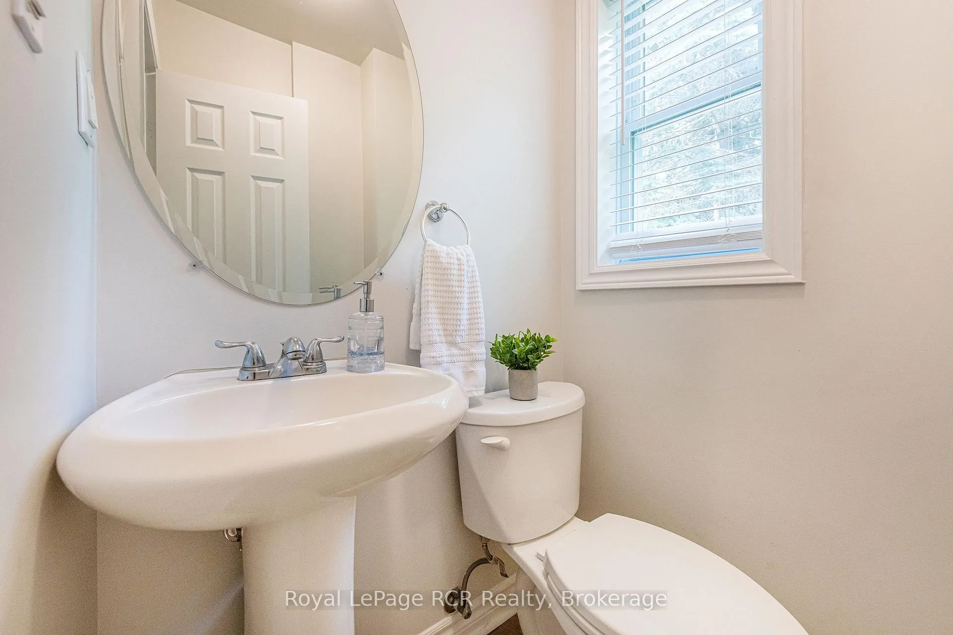 Photo 22 of 25 Agnes Street, Caledon, Alton — HOMEH