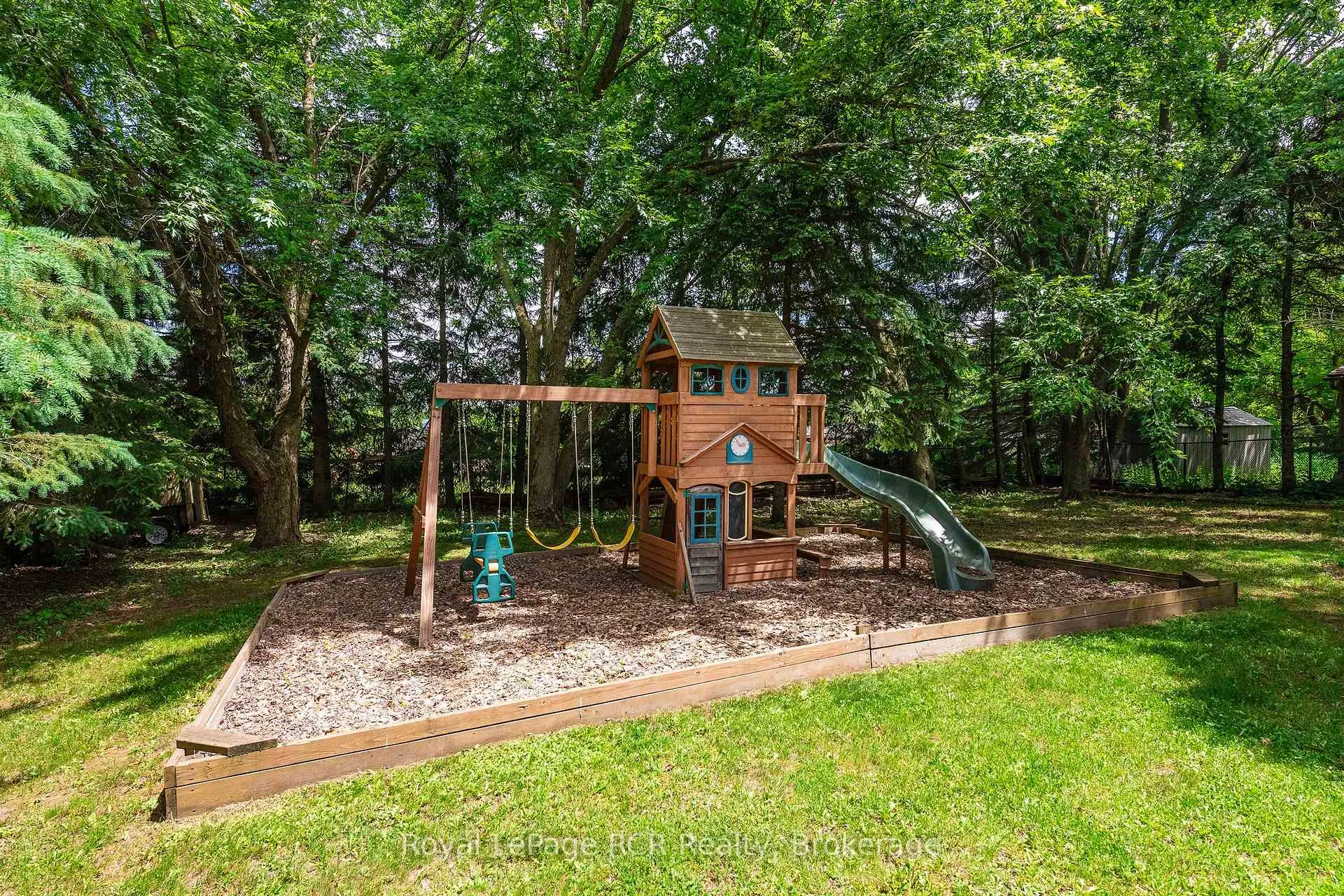 Photo 47 of 25 Agnes Street, Caledon, Alton — HOMEH