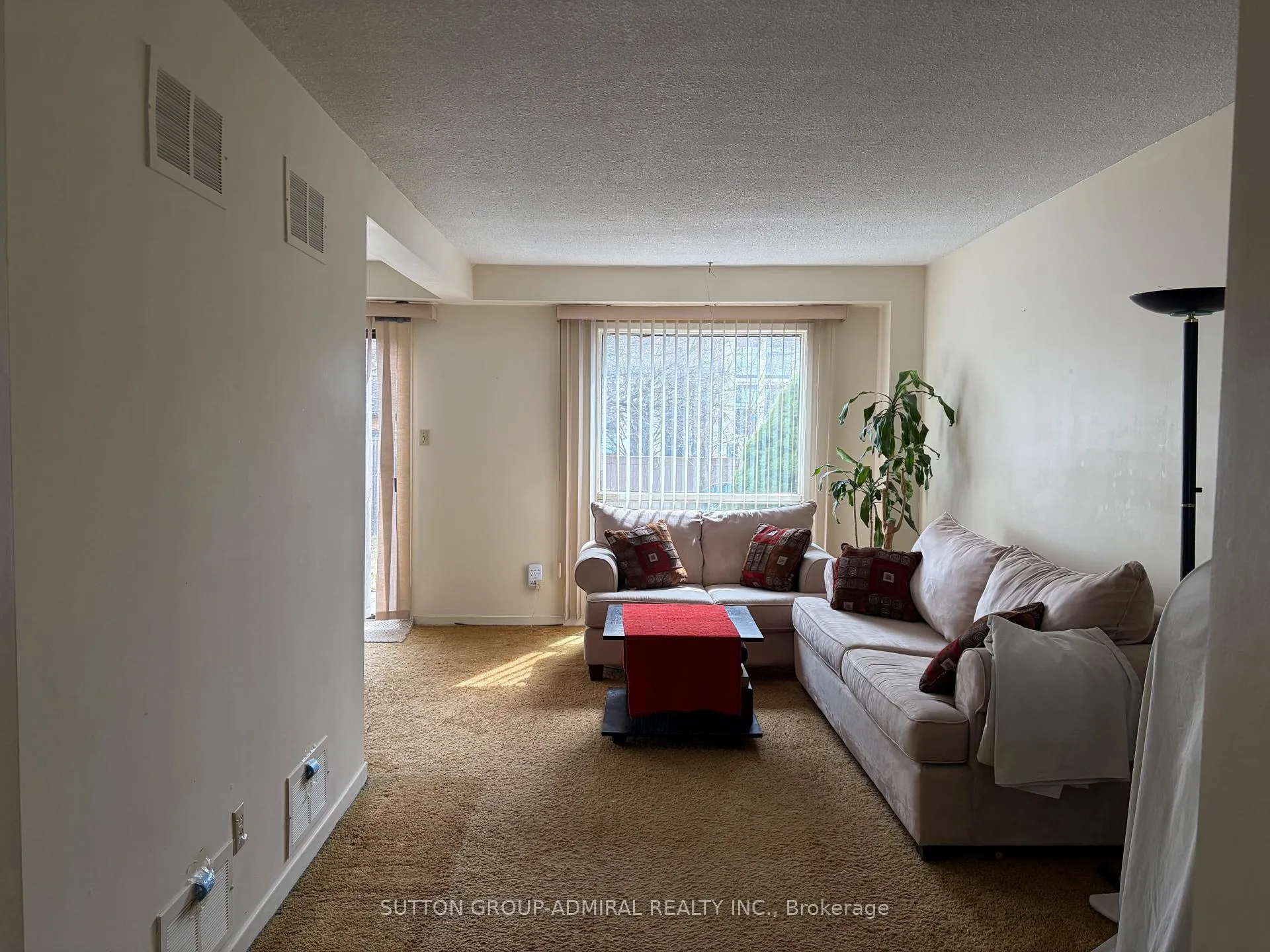 Photo 5 of 3980 Bishopstoke Lane, Mississauga, Rathwood — HOMEH