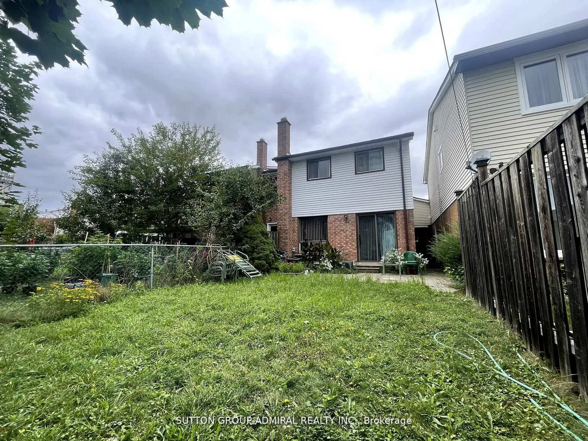 Photo 10 of 3980 Bishopstoke Lane, Mississauga, Rathwood — HOMEH