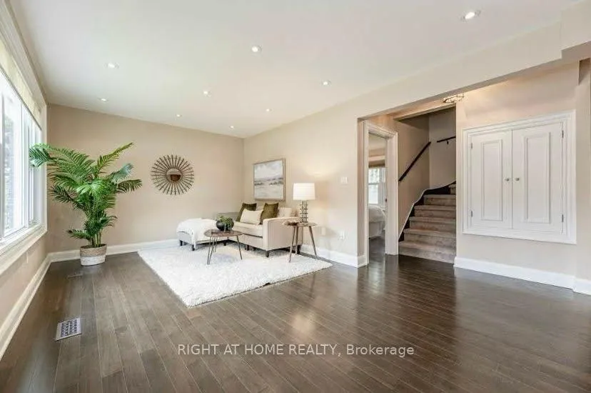 Photo 3 of 577 Weber Street E, Kitchener, King East — HOMEH
