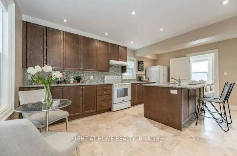 Photo 4 of 577 Weber Street E, Kitchener, King East — HOMEH
