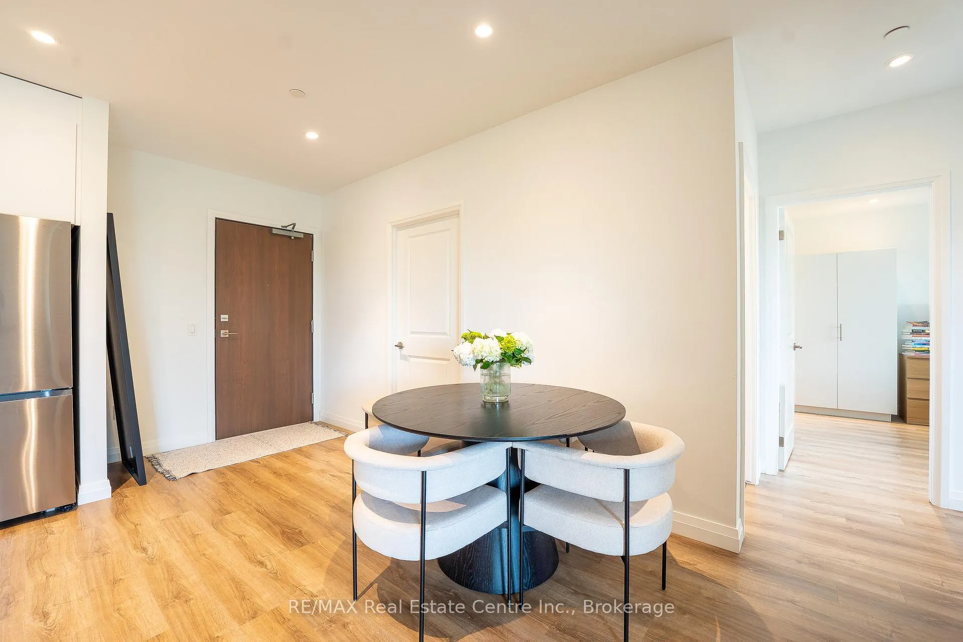 Photo 8 of Unit 615, 525 New Dundee Road, Kitchener — HOMEH