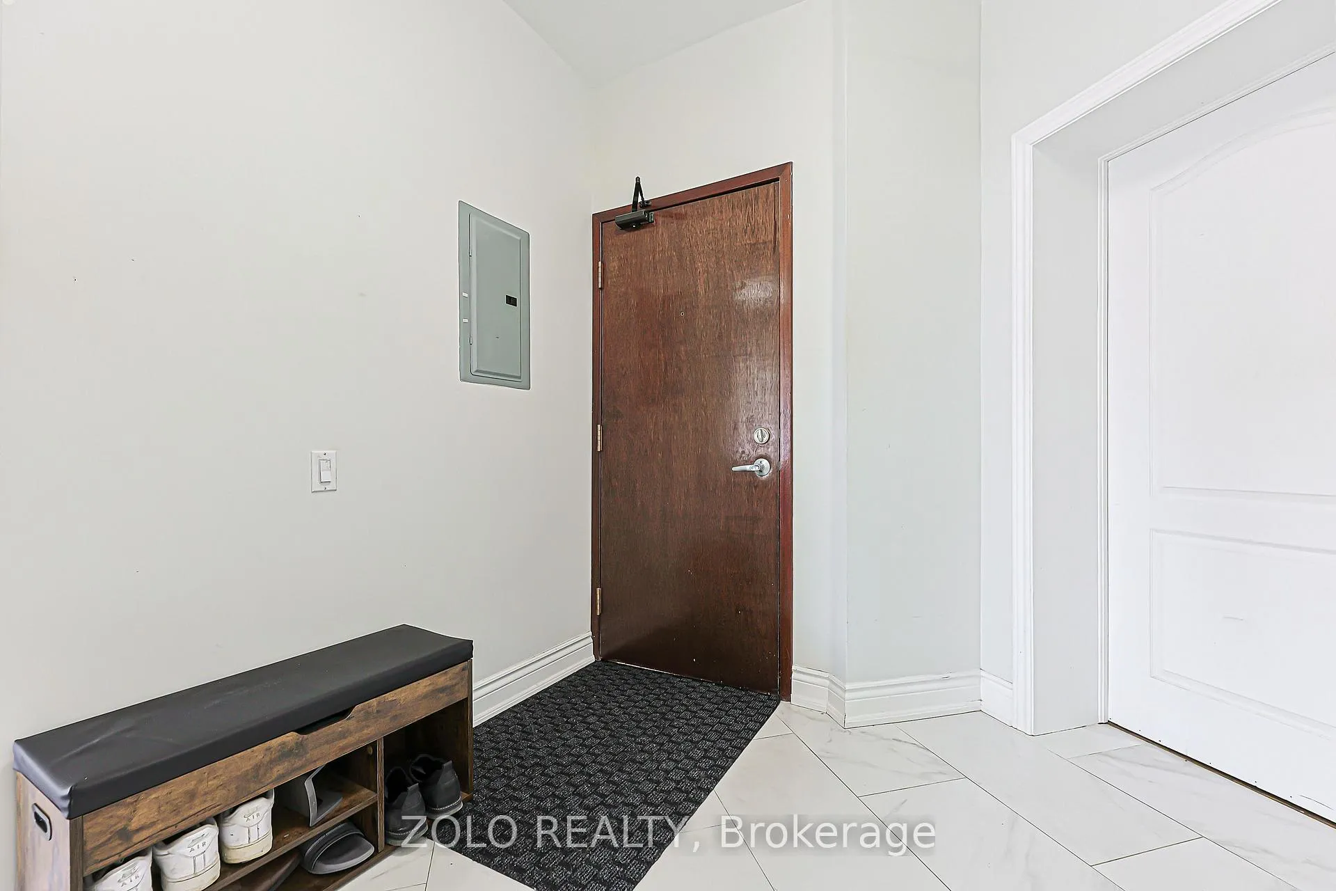 Photo 2 of Unit 610, 555 Yonge Street, Toronto, Church-Yonge Corridor — HOMEH