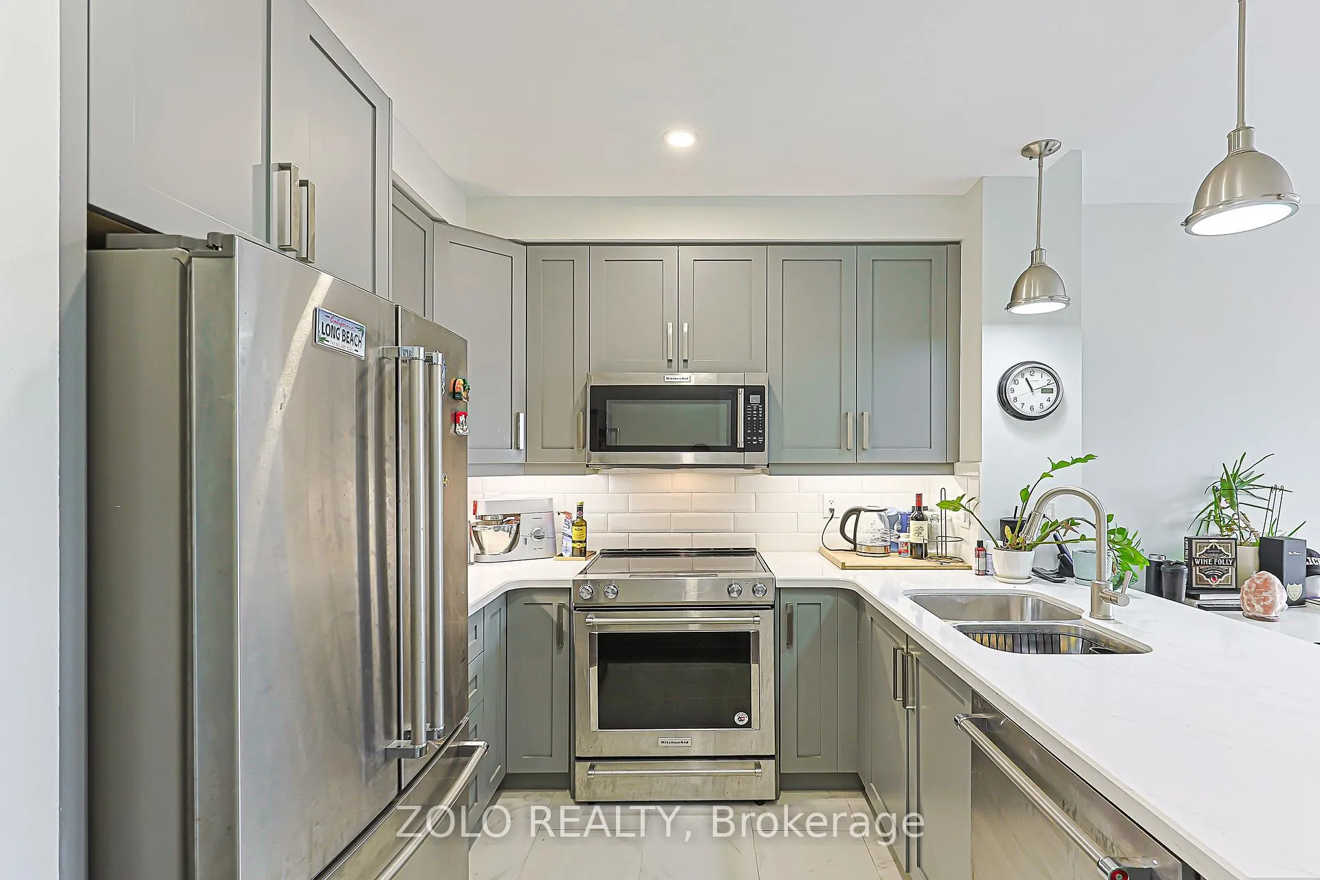 Photo 5 of Unit 610, 555 Yonge Street, Toronto, Church-Yonge Corridor — HOMEH