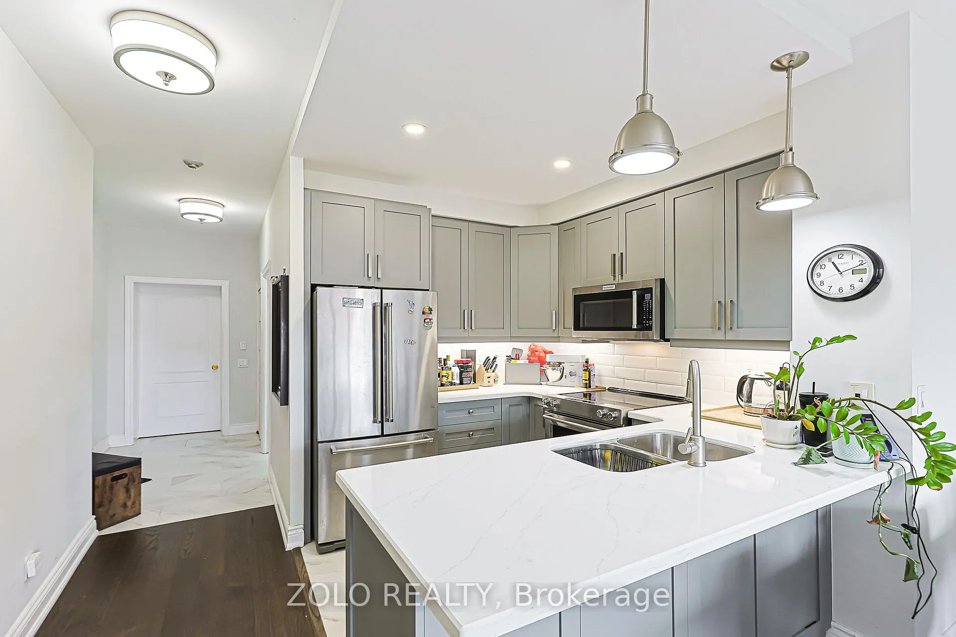 Photo 6 of Unit 610, 555 Yonge Street, Toronto, Church-Yonge Corridor — HOMEH