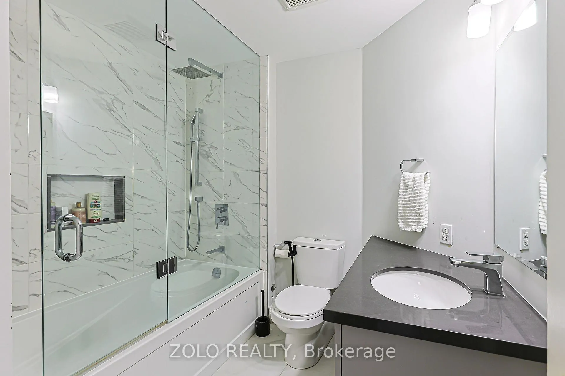 Photo 16 of Unit 610, 555 Yonge Street, Toronto, Church-Yonge Corridor — HOMEH