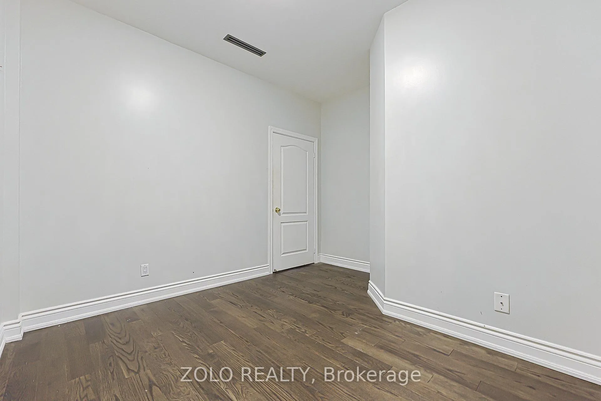 Photo 18 of Unit 610, 555 Yonge Street, Toronto, Church-Yonge Corridor — HOMEH