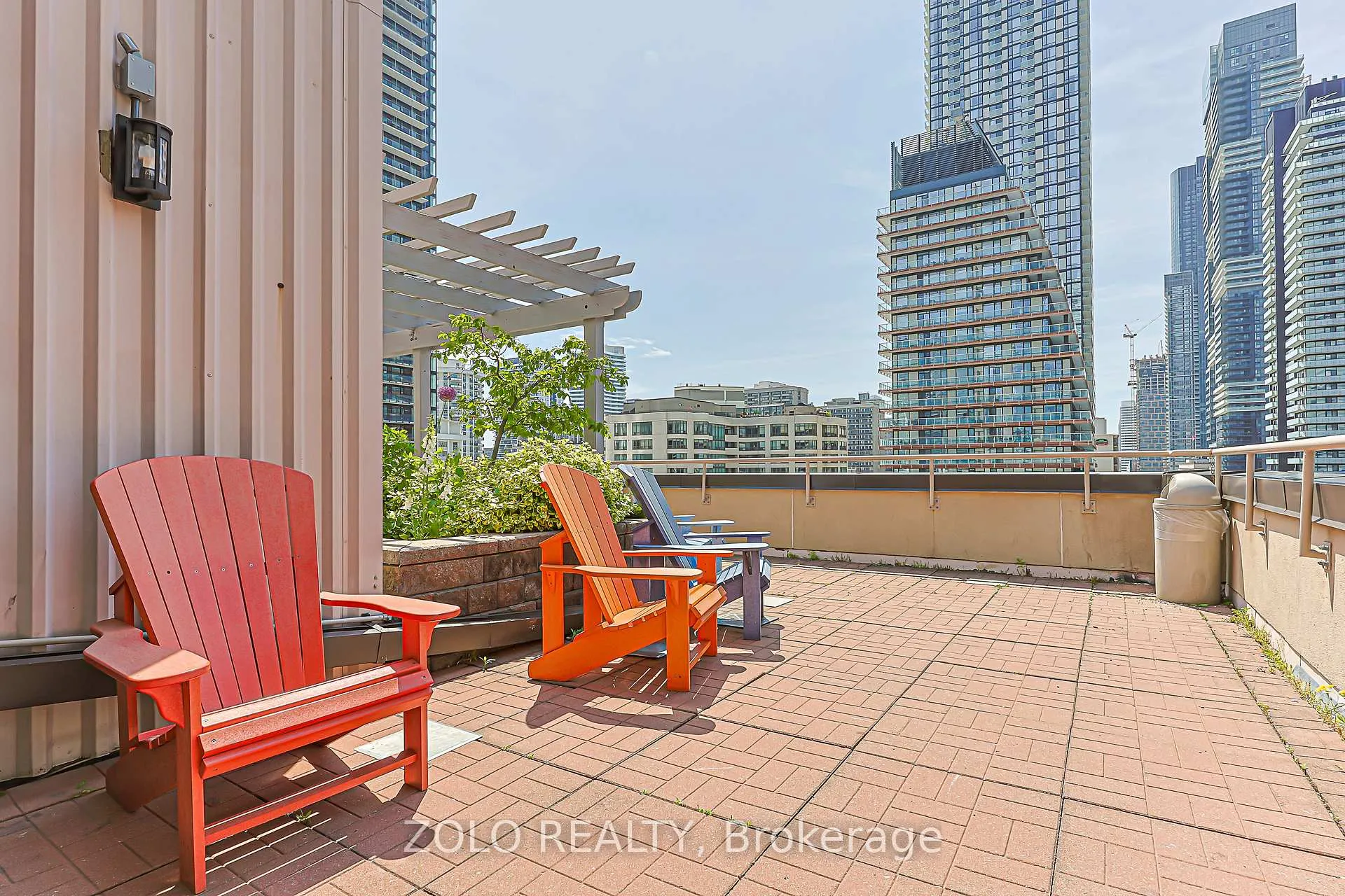 Photo 31 of Unit 610, 555 Yonge Street, Toronto, Church-Yonge Corridor — HOMEH