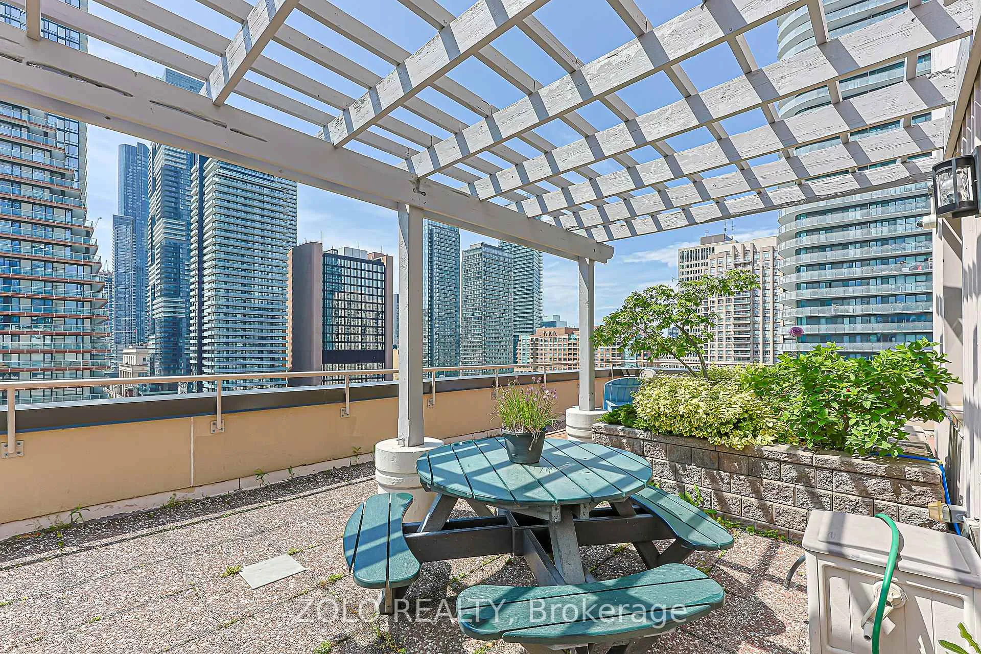Photo 35 of Unit 610, 555 Yonge Street, Toronto, Church-Yonge Corridor — HOMEH