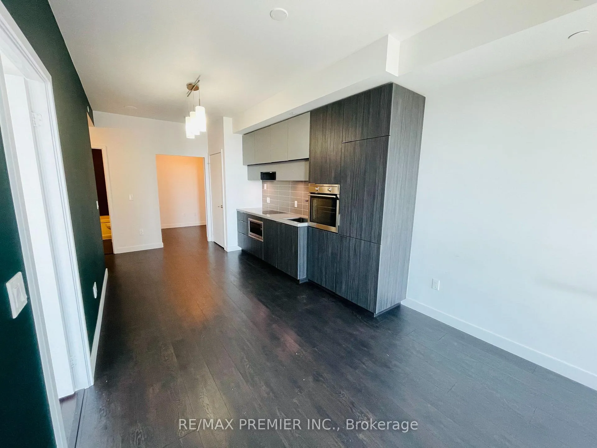 Photo 6 of Unit 4301, 8 Eglinton Avenue E, Toronto, Mount Pleasant West — HOMEH