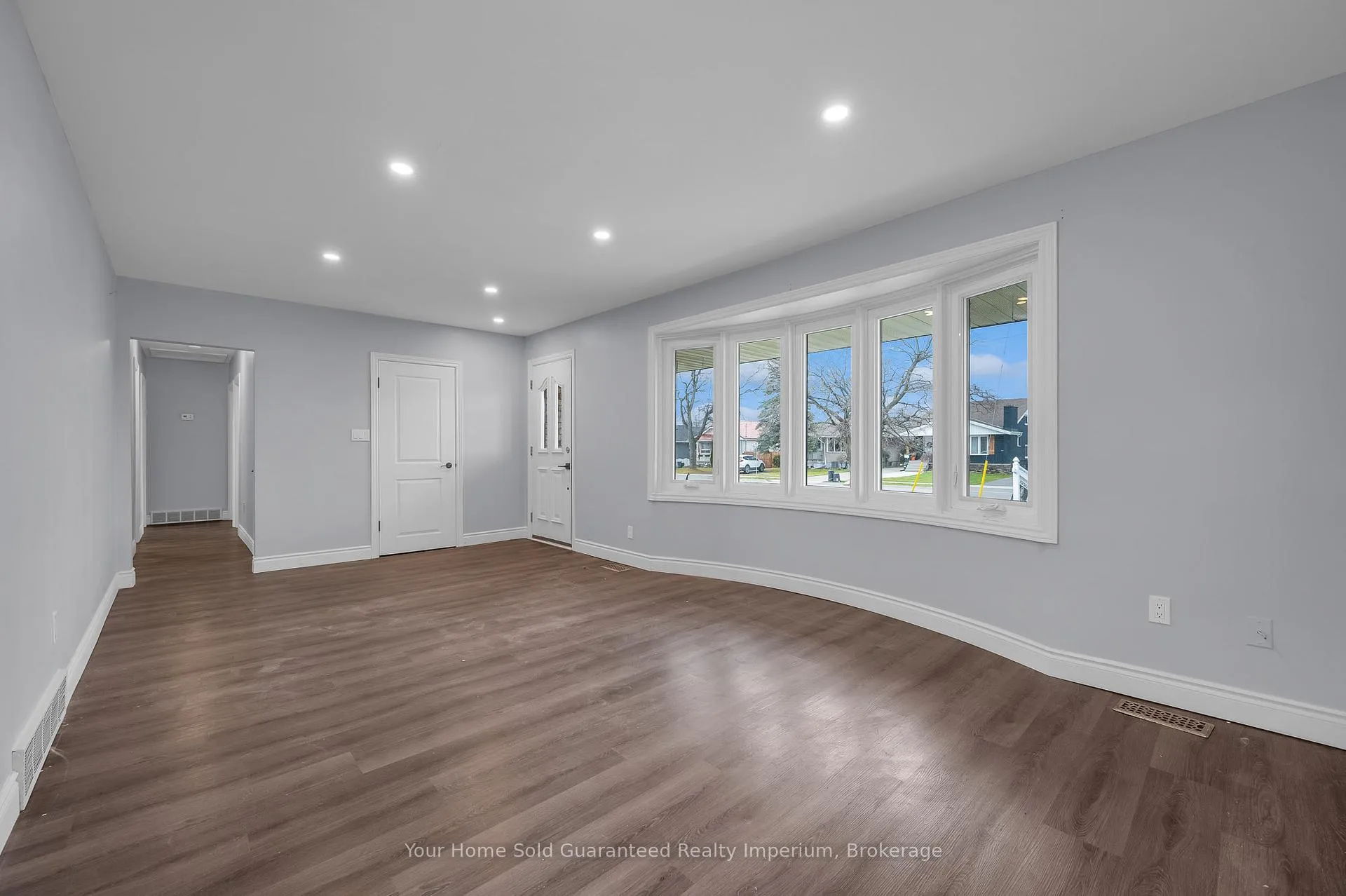 Photo 3 of Unit MAIN, 116 Collier Road, Thorold, Thorold Downtown — HOMEH