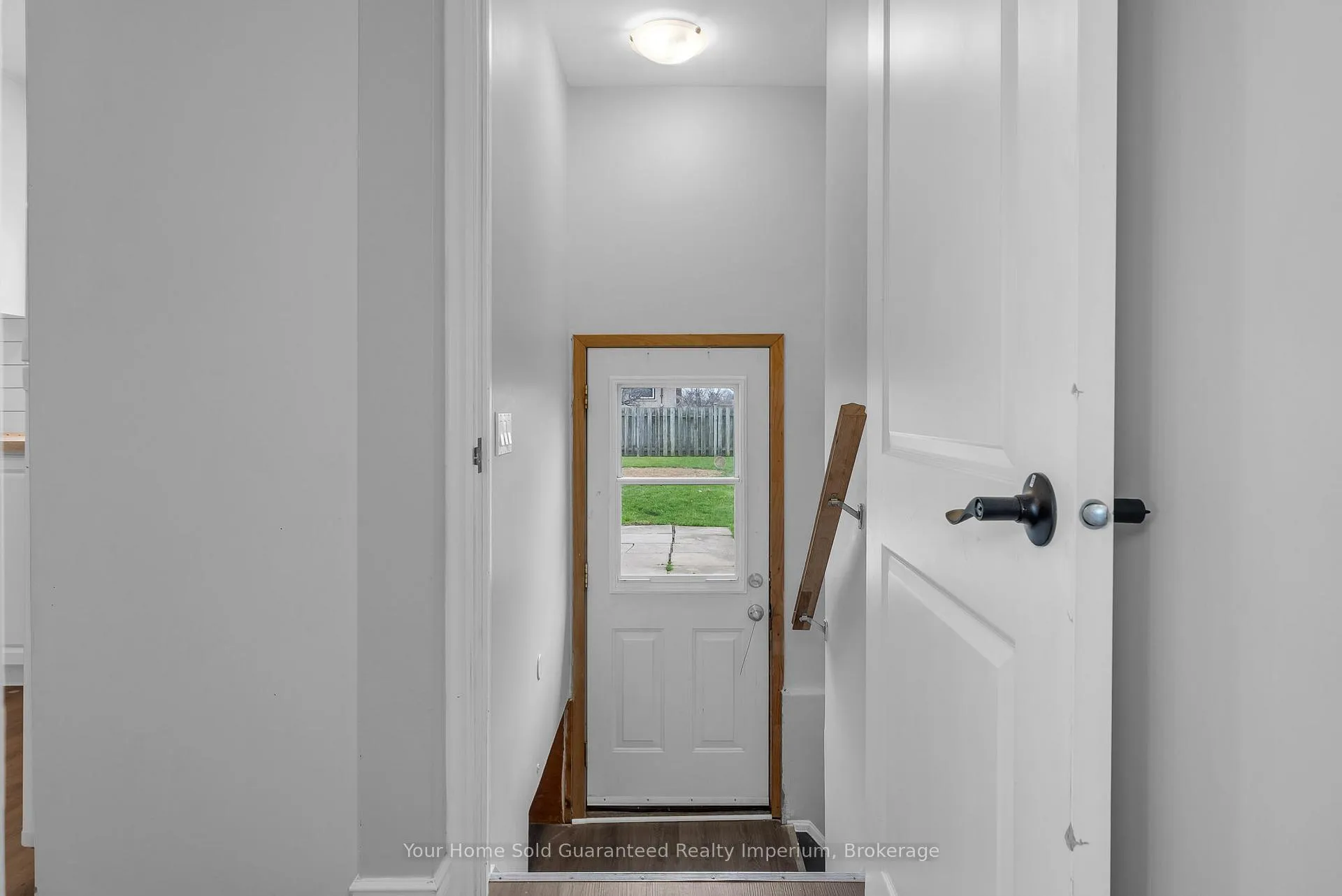 Photo 11 of Unit MAIN, 116 Collier Road, Thorold, Thorold Downtown — HOMEH