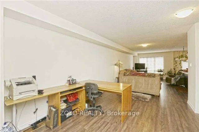 Photo 8 of Unit Upper Level, 92 Golden Springs Drive, Brampton, Northwest Brampton — HOMEH