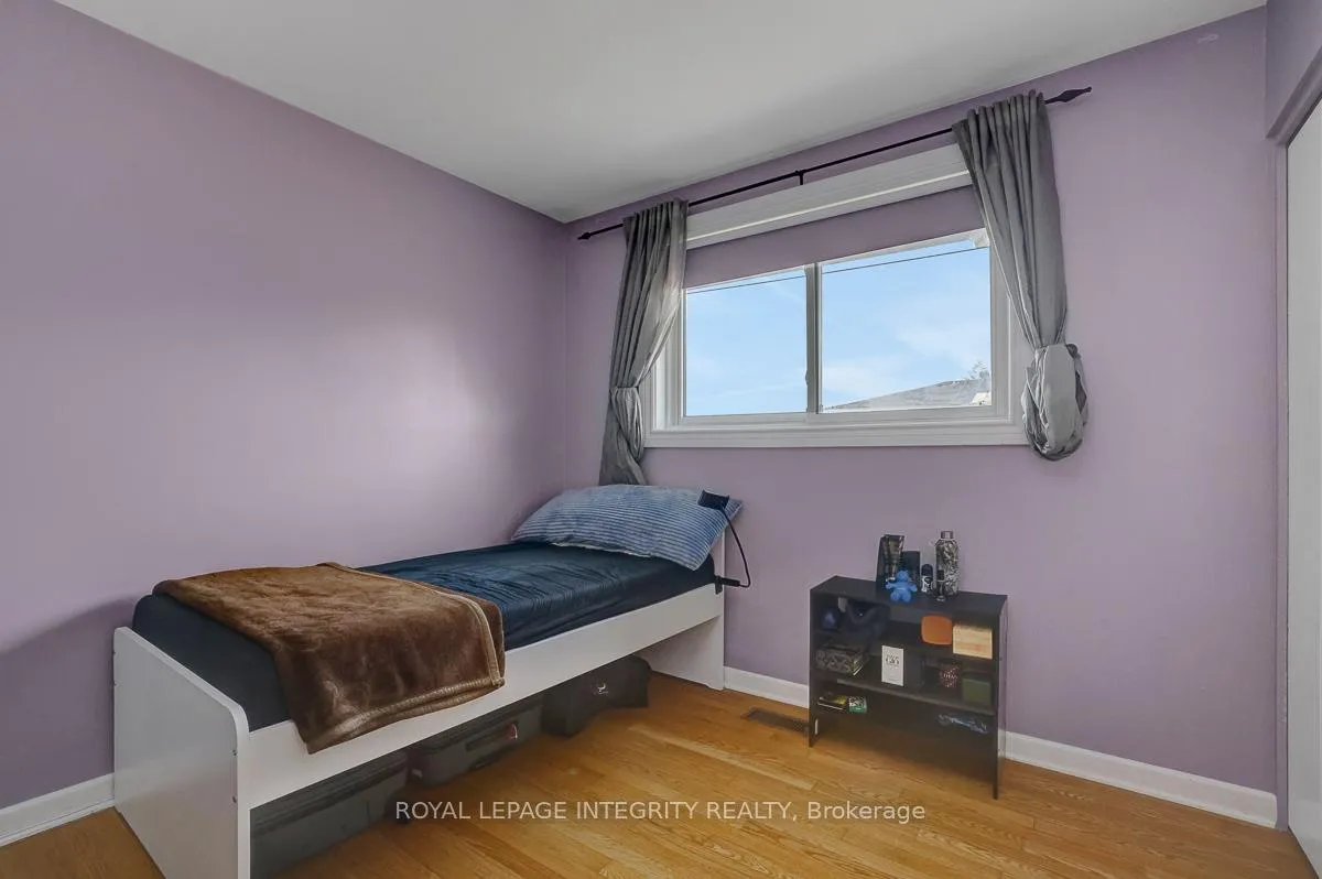 Photo 19 of Unit A, 892 Baseline Road, Ottawa, City View/Skyline/Fisher Heights/Parkwood Hills — HOMEH