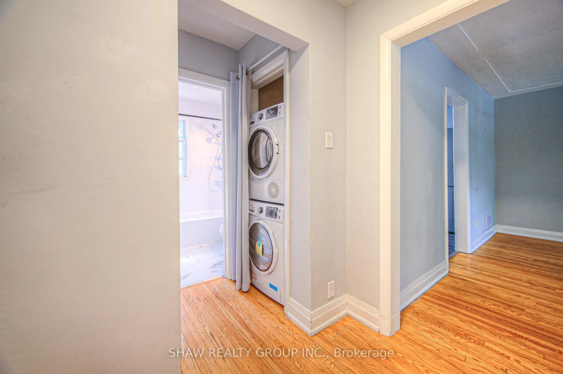 Photo 8 of Unit 2, 2432 First Street, Burlington, Roseland — HOMEH