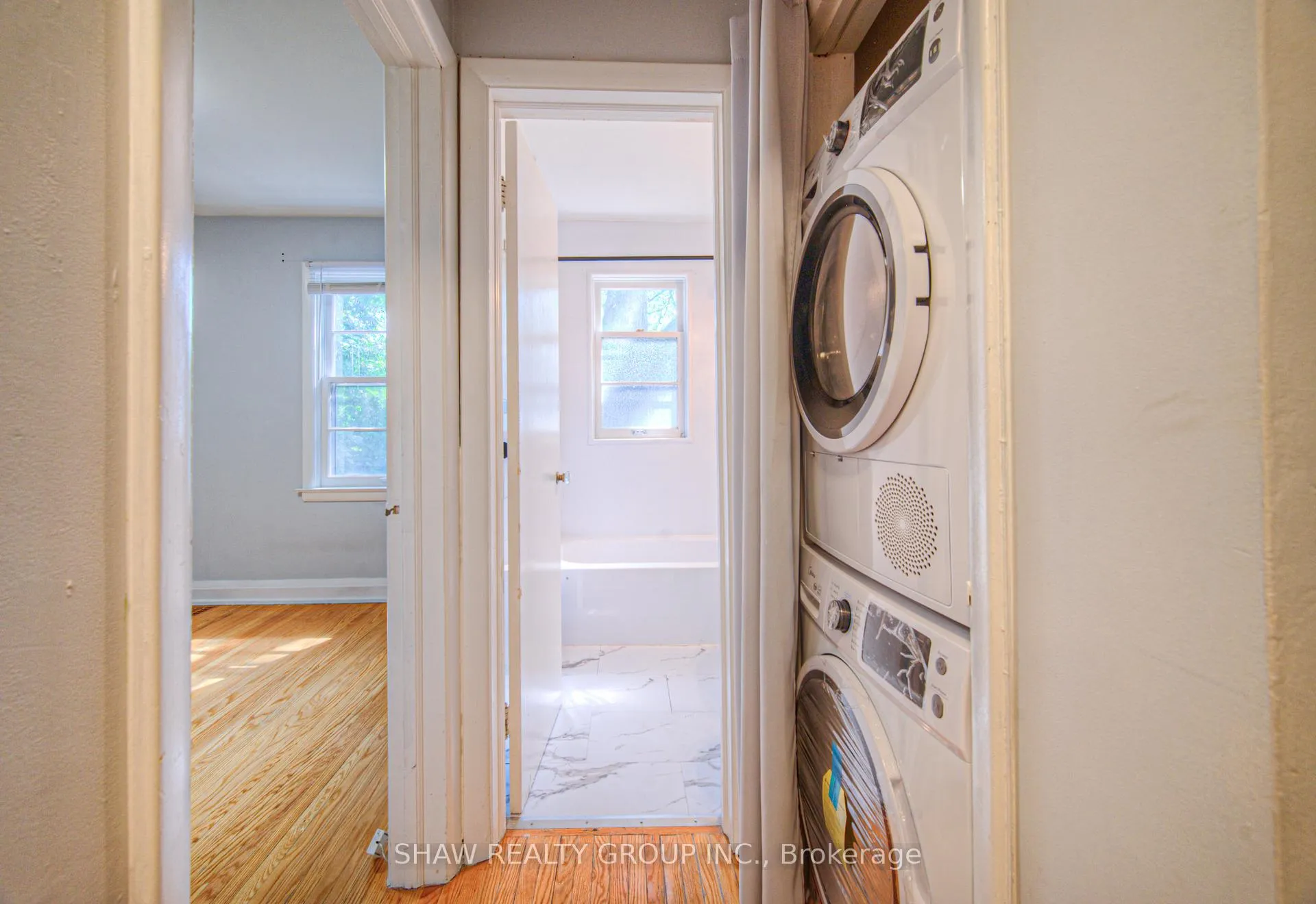 Photo 9 of Unit 2, 2432 First Street, Burlington, Roseland — HOMEH