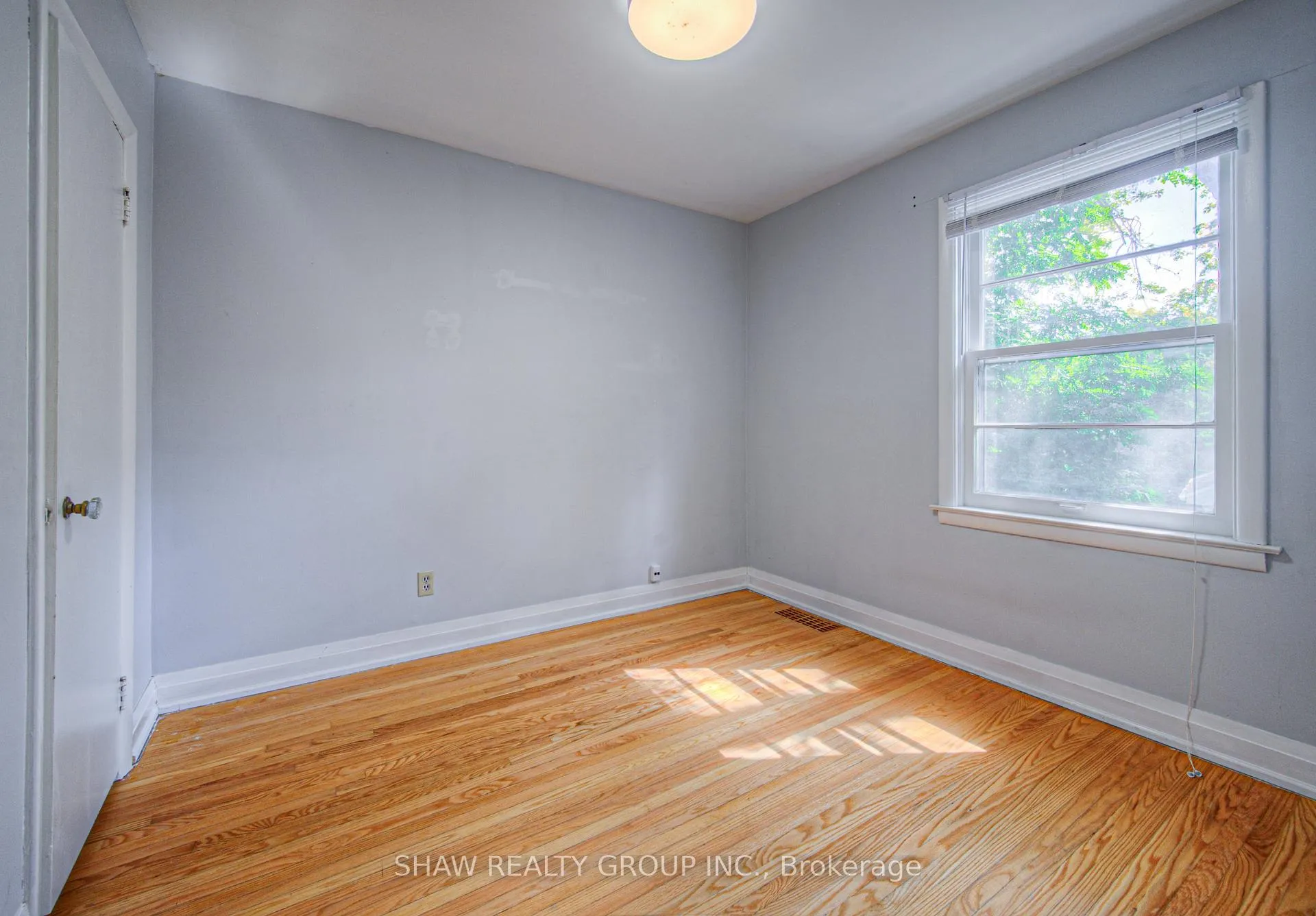 Photo 11 of Unit 2, 2432 First Street, Burlington, Roseland — HOMEH