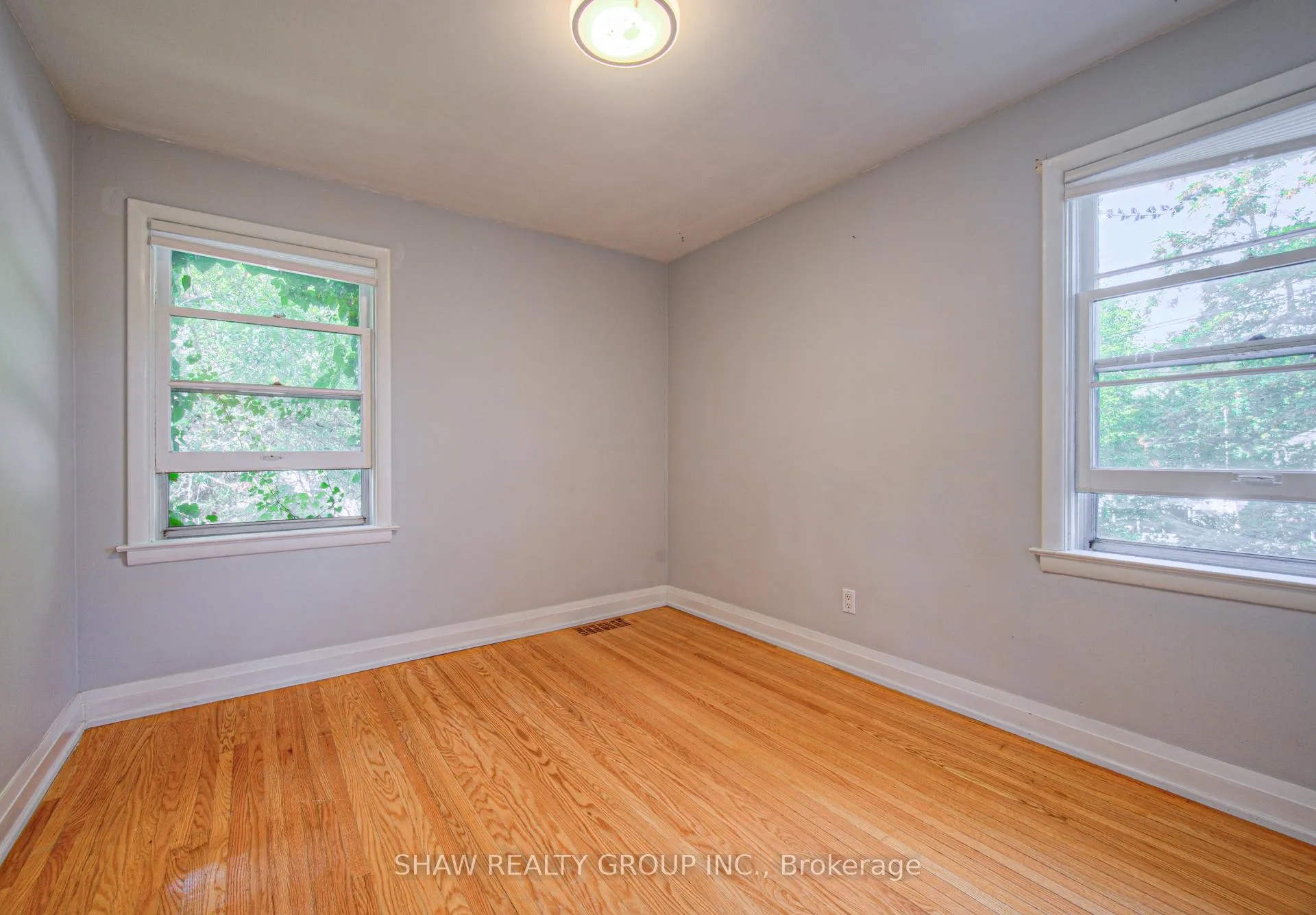 Photo 12 of Unit 2, 2432 First Street, Burlington, Roseland — HOMEH