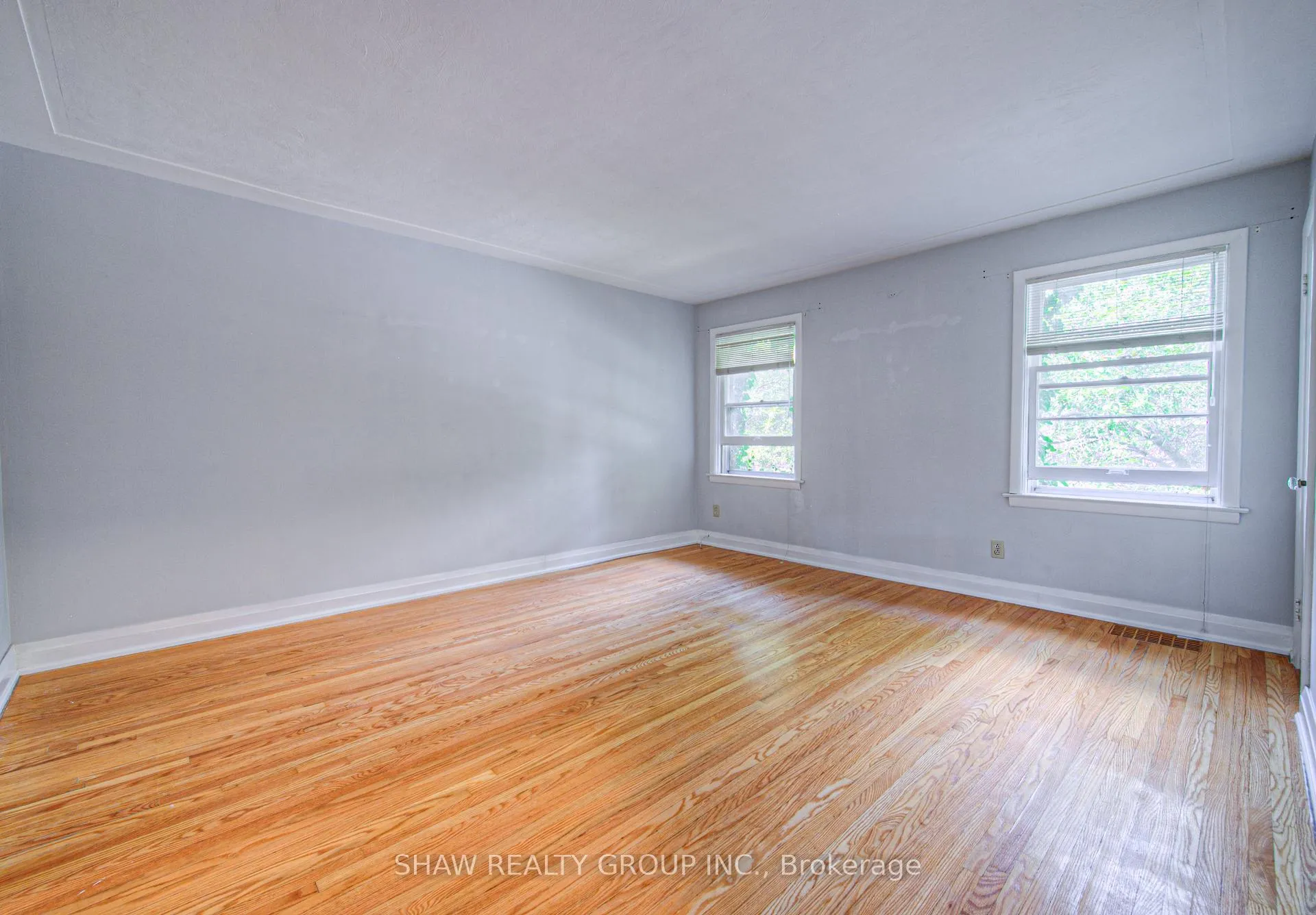 Photo 13 of Unit 2, 2432 First Street, Burlington, Roseland — HOMEH