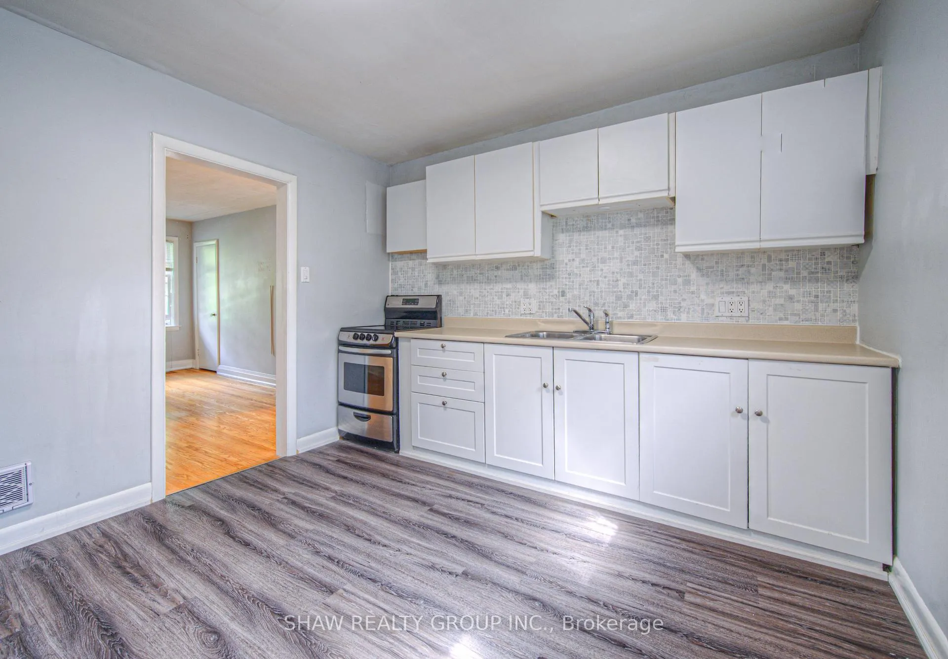 Photo 17 of Unit 2, 2432 First Street, Burlington, Roseland — HOMEH