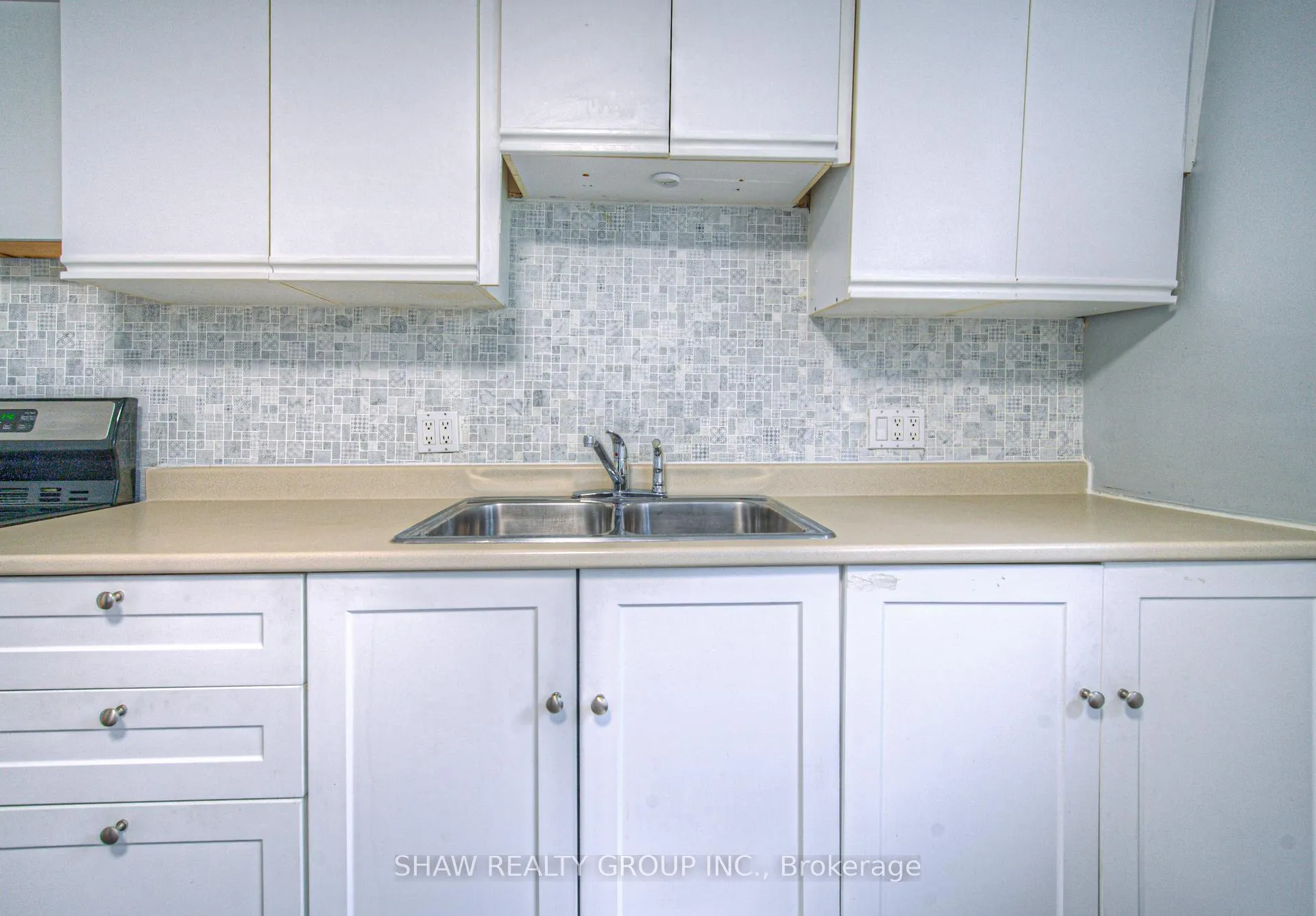 Photo 19 of Unit 2, 2432 First Street, Burlington, Roseland — HOMEH