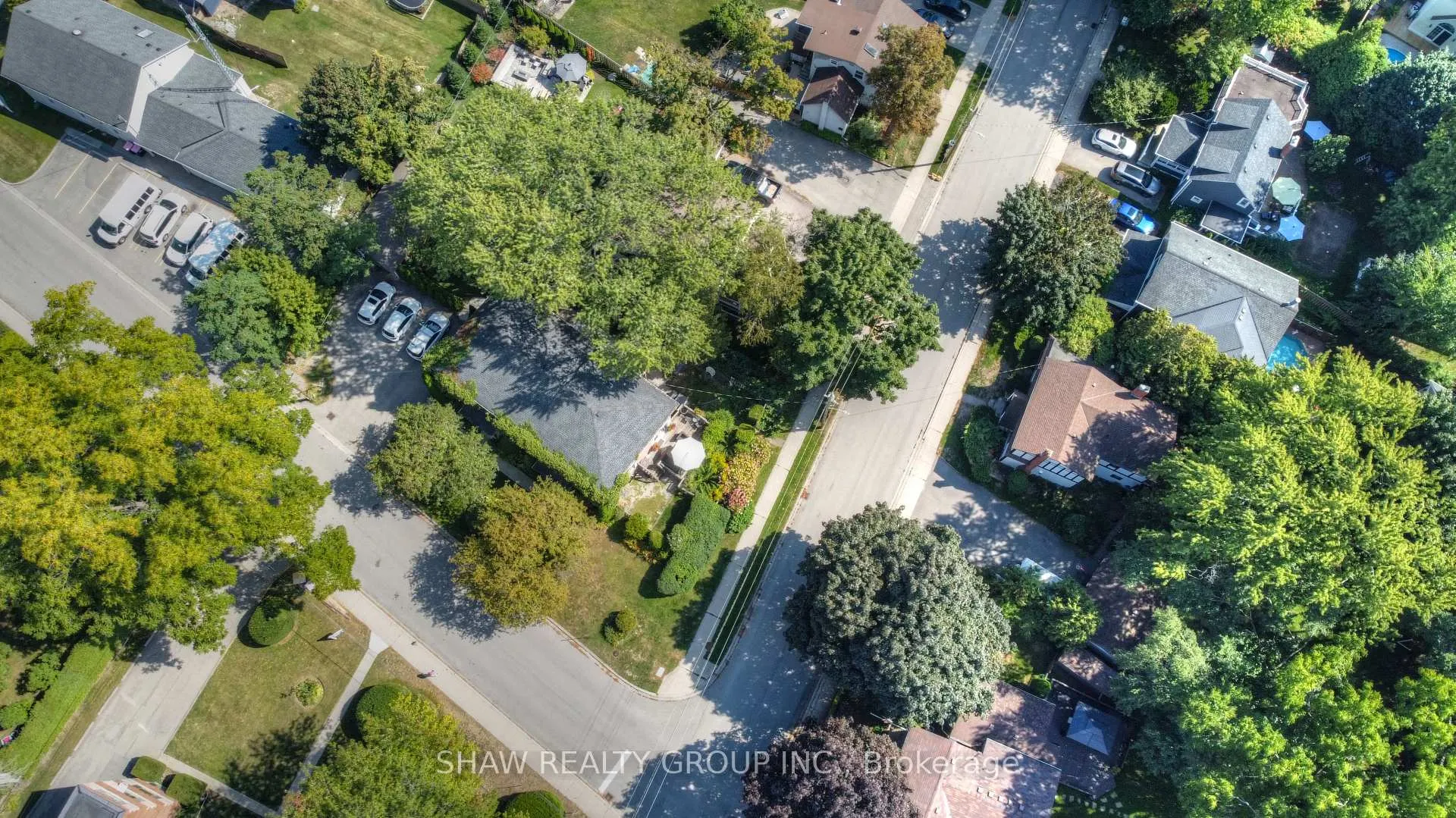 Photo 27 of Unit 2, 2432 First Street, Burlington, Roseland — HOMEH