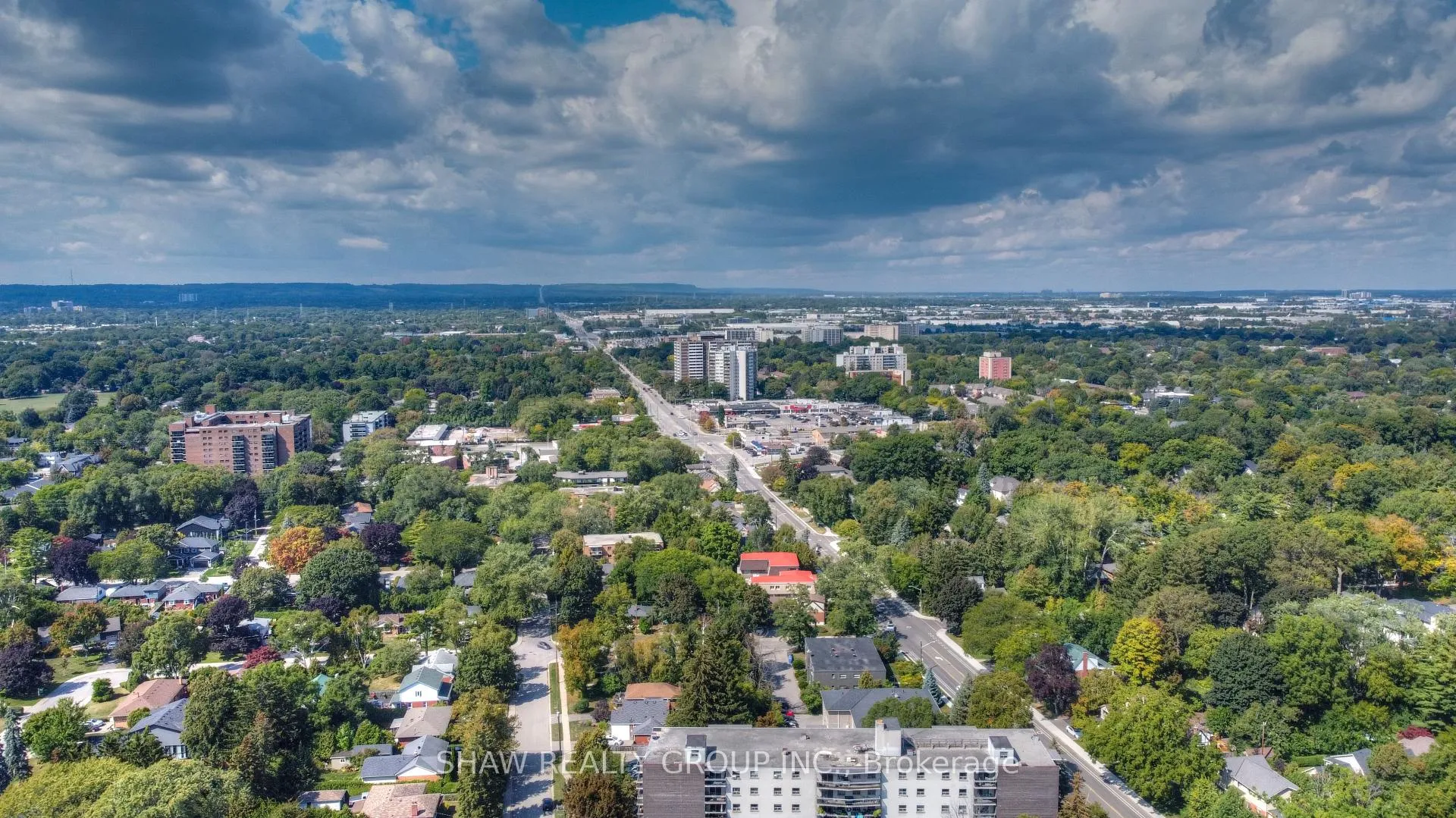 Photo 33 of Unit 2, 2432 First Street, Burlington, Roseland — HOMEH