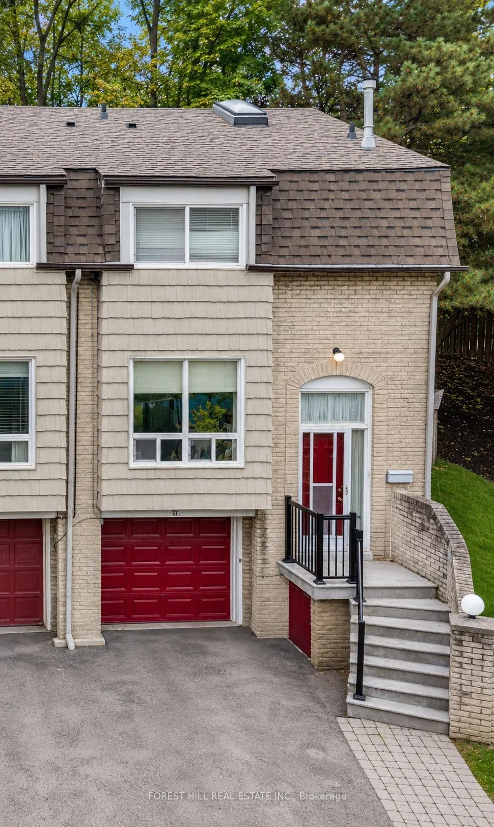 Front of Unit 7, 27 Wild Ginger Way
