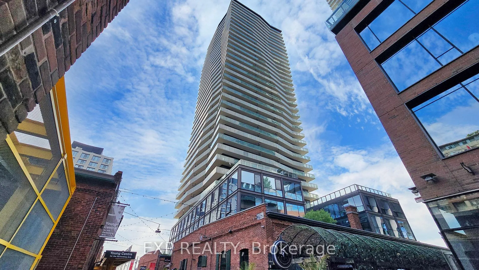 Front of Unit 503, 390 Cherry Street