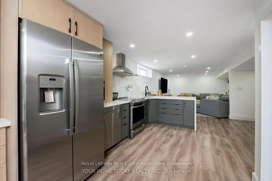 Photo 4 of 14 Gower Road, Halton Hills, Georgetown — HOMEH