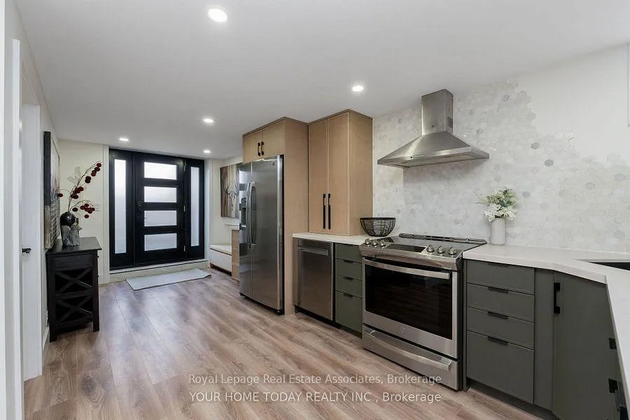 Photo 5 of 14 Gower Road, Halton Hills, Georgetown — HOMEH
