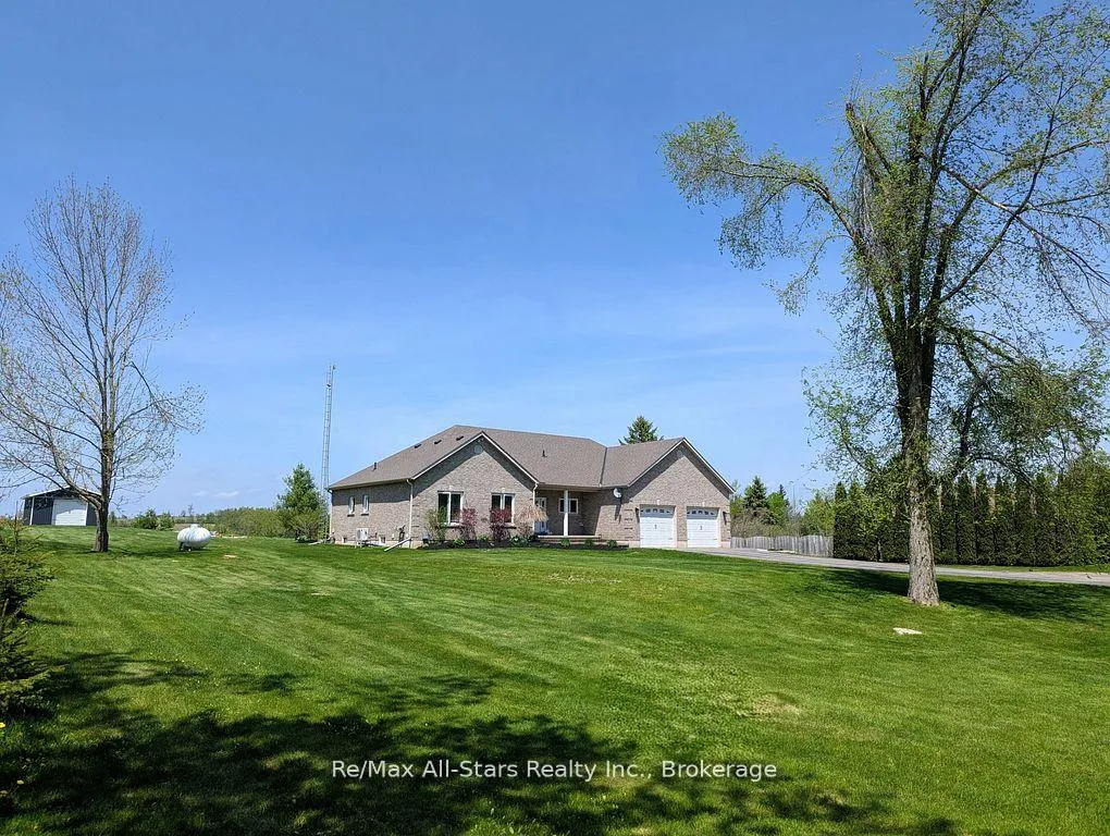 Photo 3 of 664 Bland Line, Cavan Monaghan, Cavan Twp — HOMEH