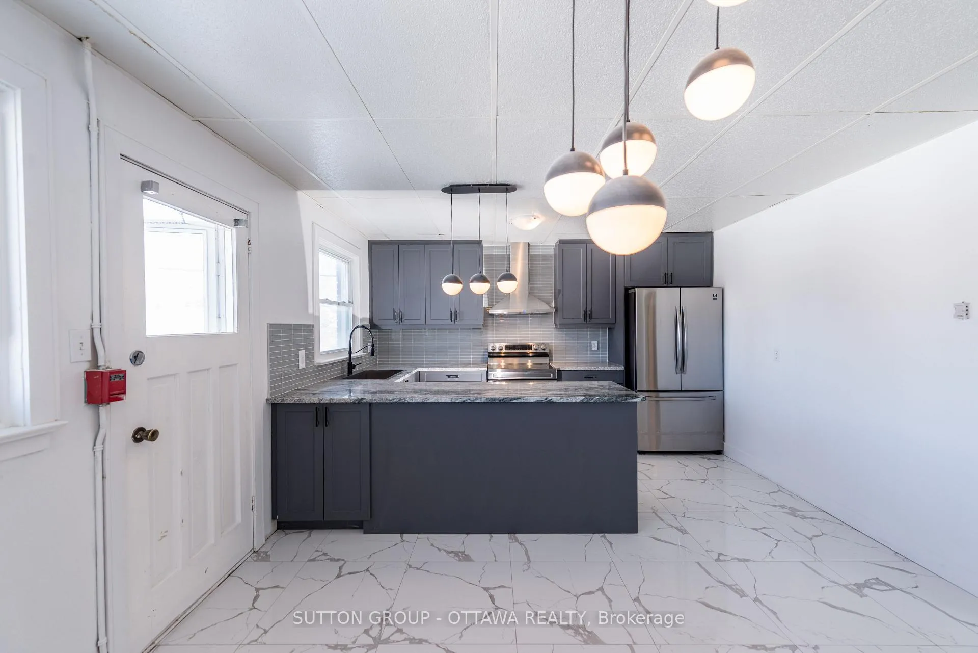 Photo 5 of Unit 2, 2419 Page Road, Ottawa, Chapel Hill South - Orleans Village — HOMEH