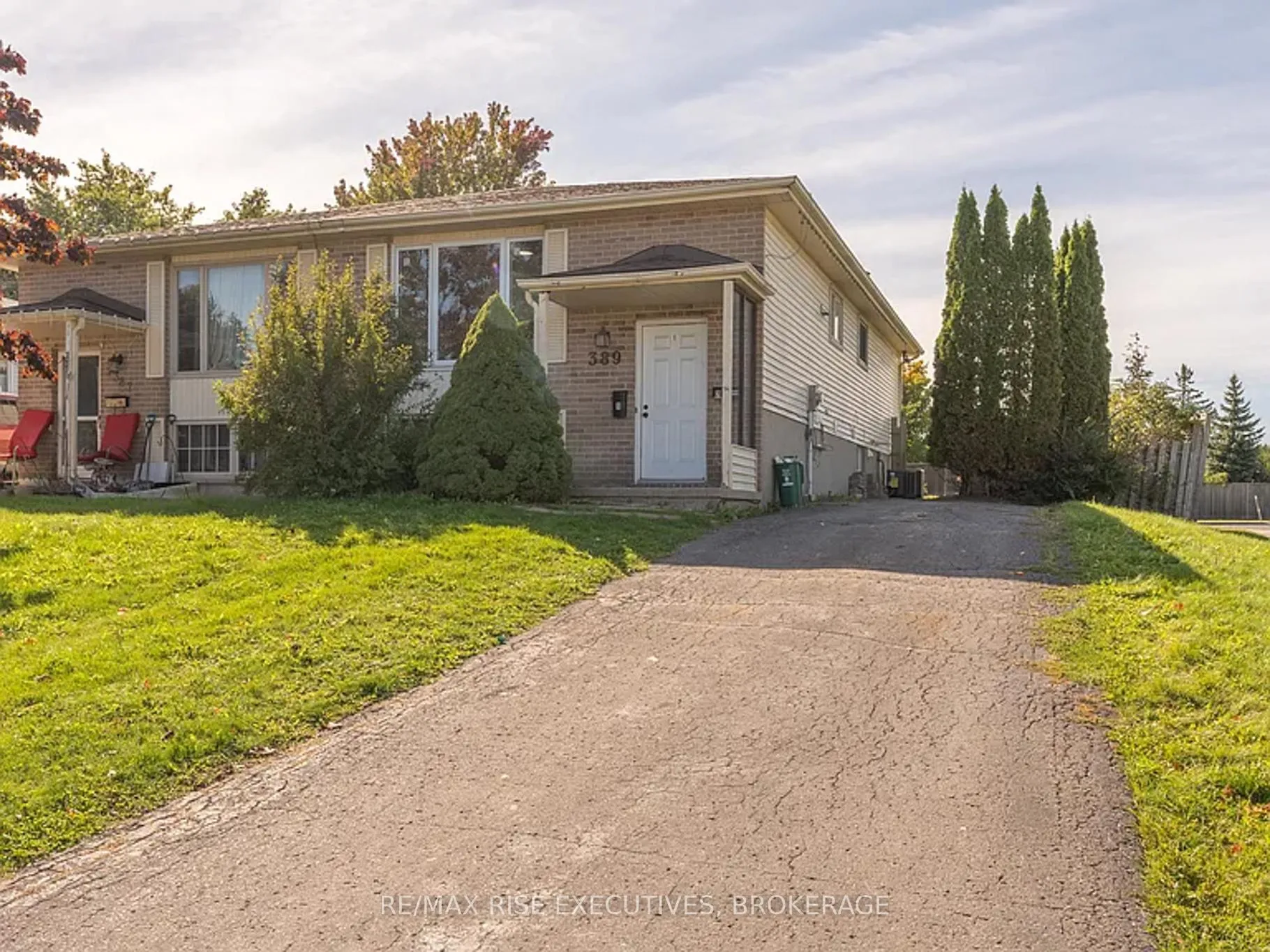 Front of Unit 2, 389 Melanie Avenue
