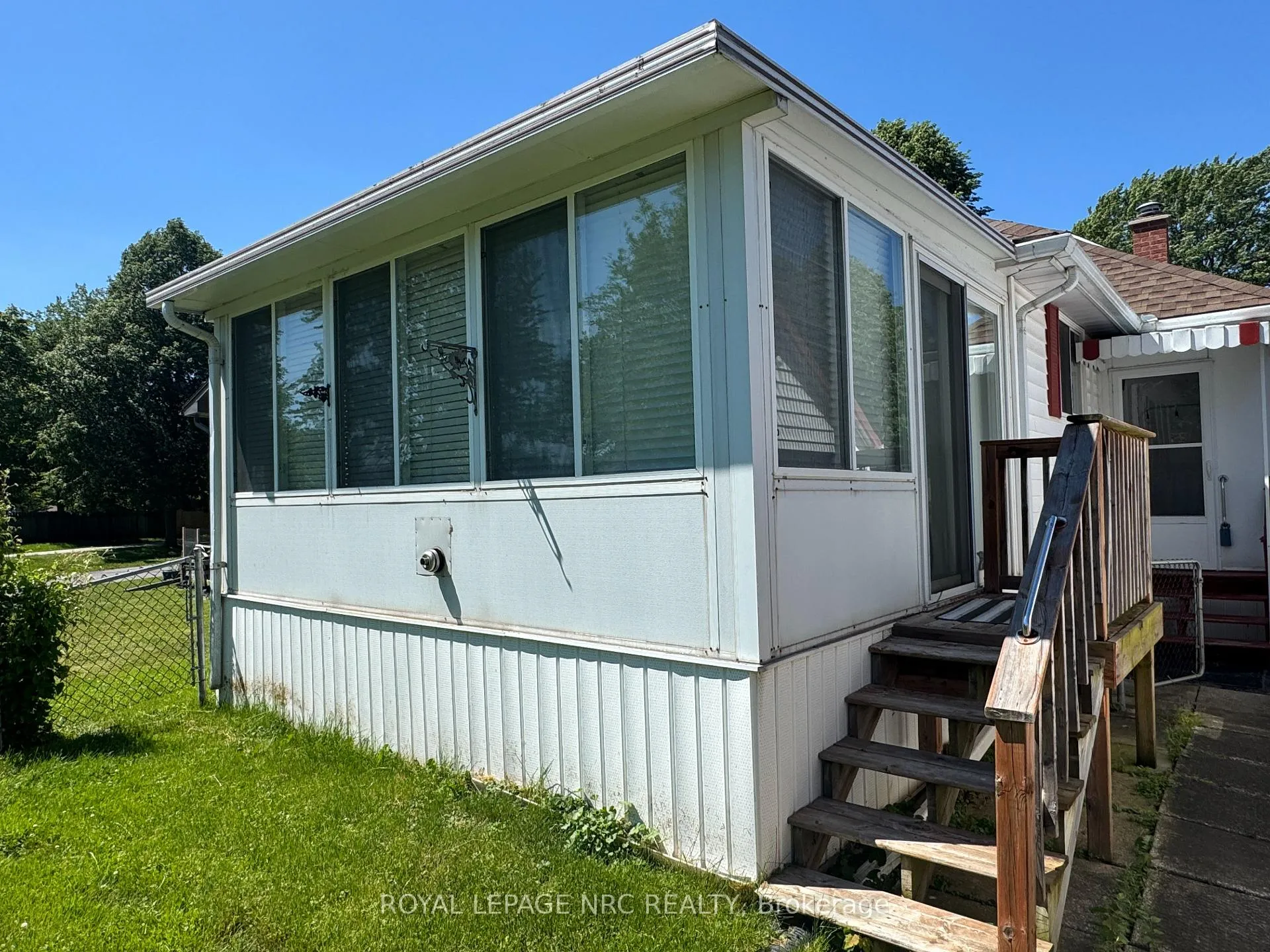 Photo 6 of 61 Hatter Avenue, Welland, N. Welland — HOMEH