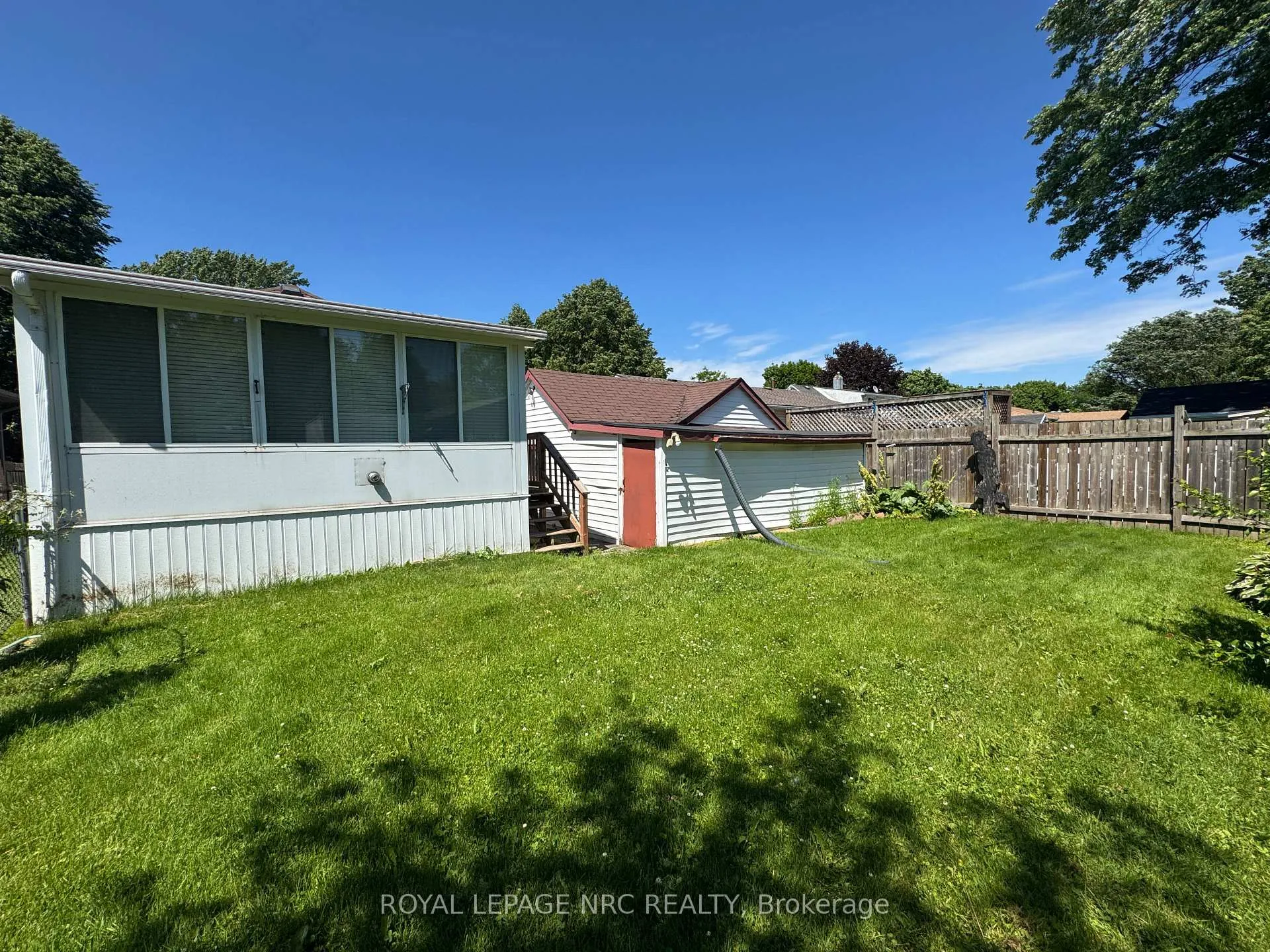 Photo 8 of 61 Hatter Avenue, Welland, N. Welland — HOMEH