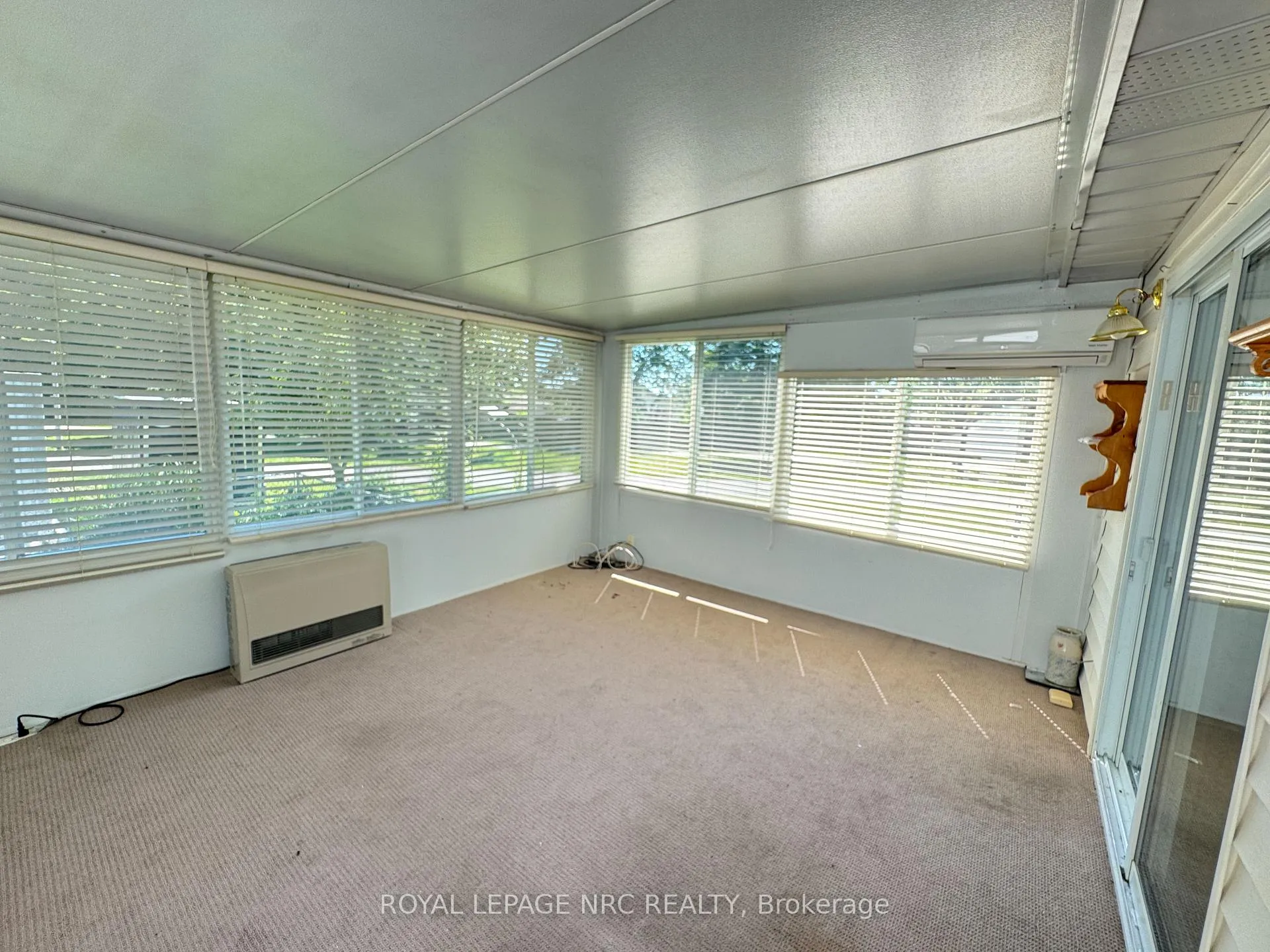 Photo 11 of 61 Hatter Avenue, Welland, N. Welland — HOMEH