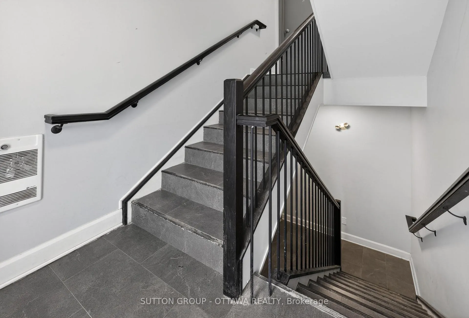 Photo 6 of Unit 3, 340 Shakespeare Street, Ottawa, Vanier — HOMEH