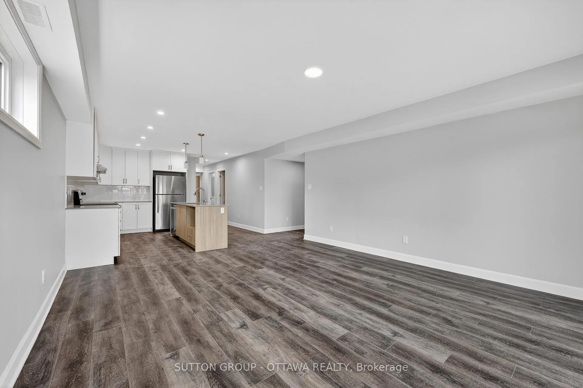 Photo 11 of Unit 3, 340 Shakespeare Street, Ottawa, Vanier — HOMEH