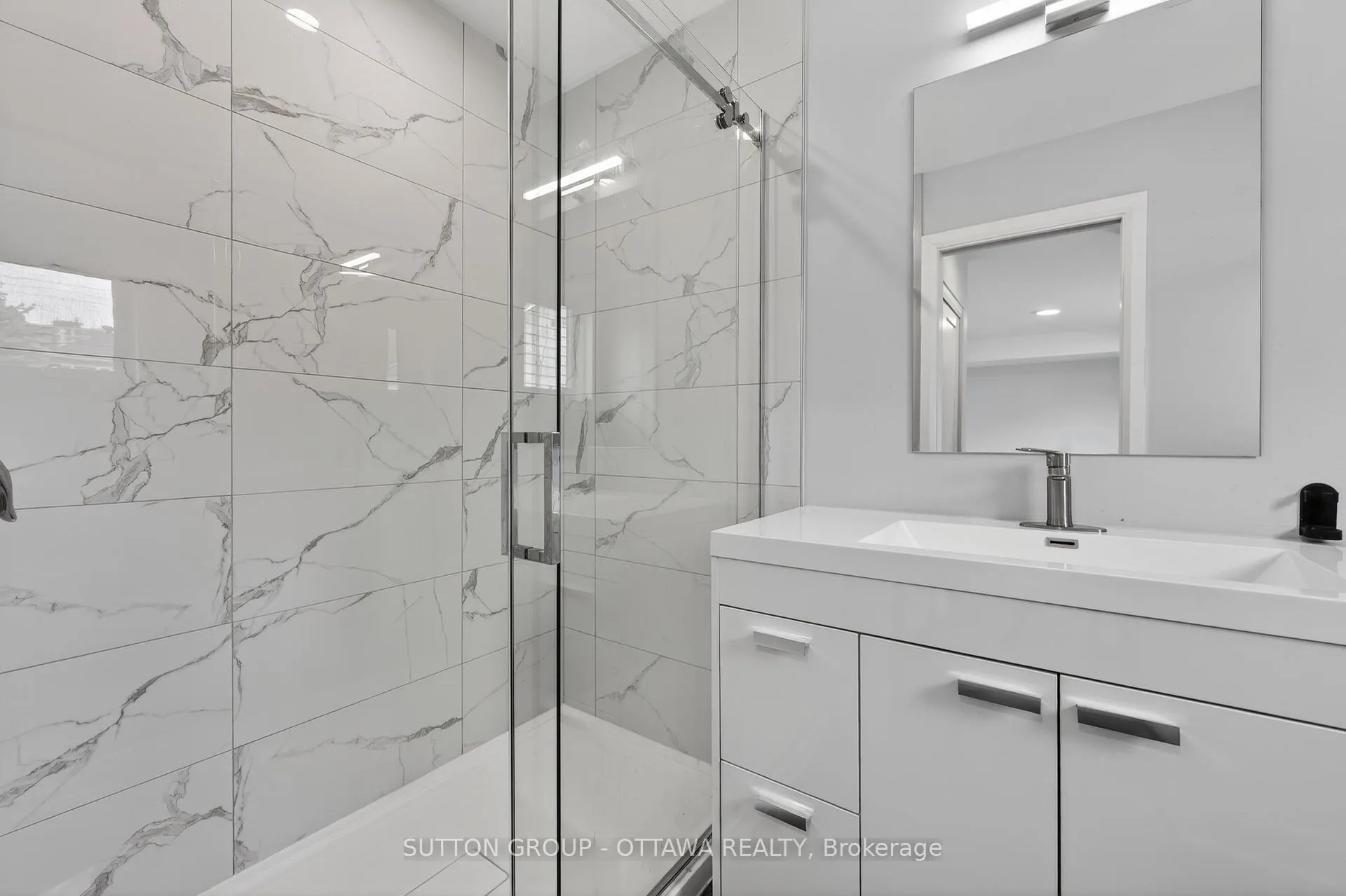 Photo 29 of Unit 3, 340 Shakespeare Street, Ottawa, Vanier — HOMEH