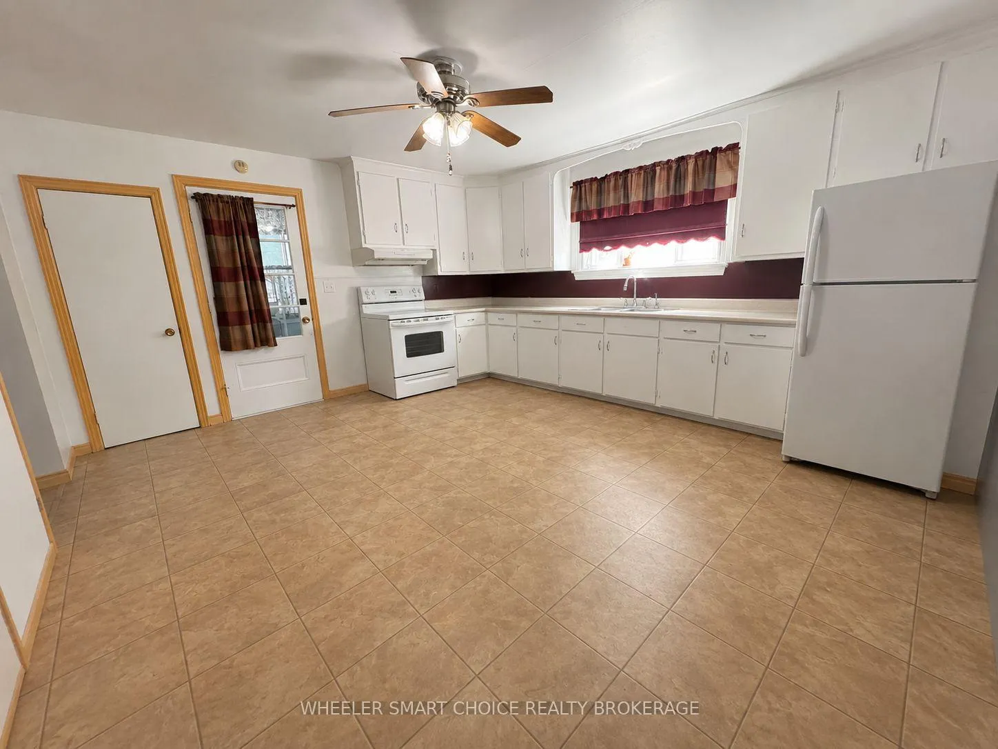 Photo 5 of 202 Jarvis Street, Cornwall, Cornwall — HOMEH