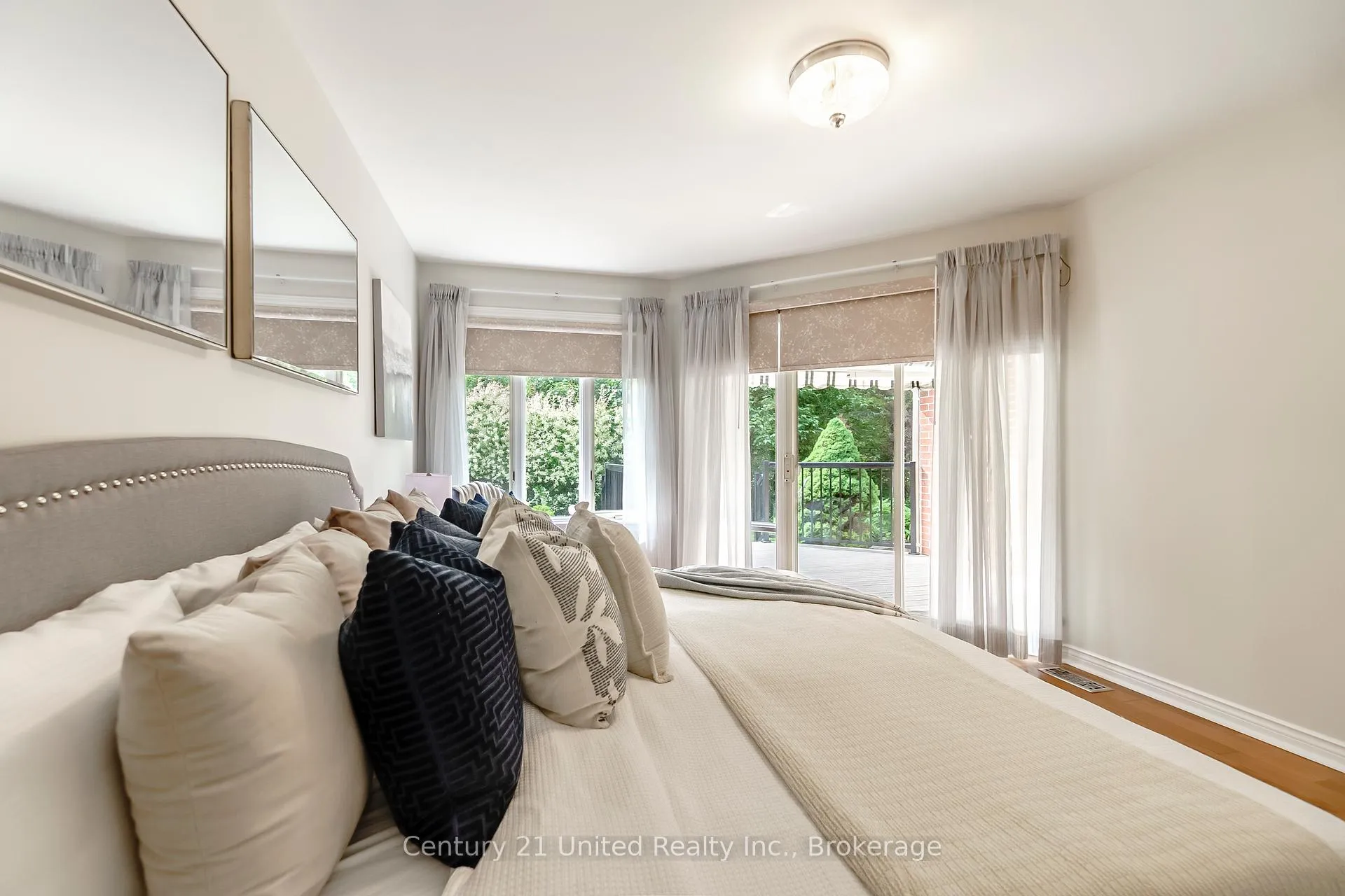 Photo 22 of Unit 22, 1121 Armour Road, Peterborough, Ashburnham Ward 4 — HOMEH