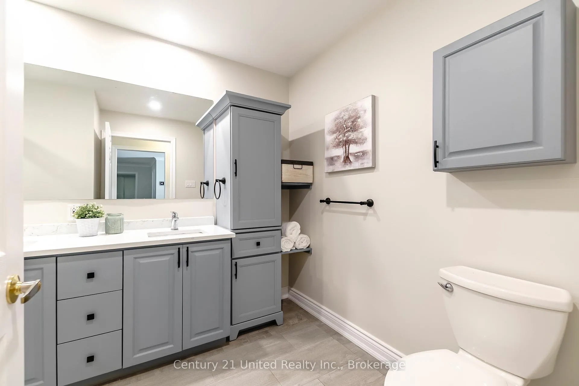 Photo 26 of Unit 22, 1121 Armour Road, Peterborough, Ashburnham Ward 4 — HOMEH