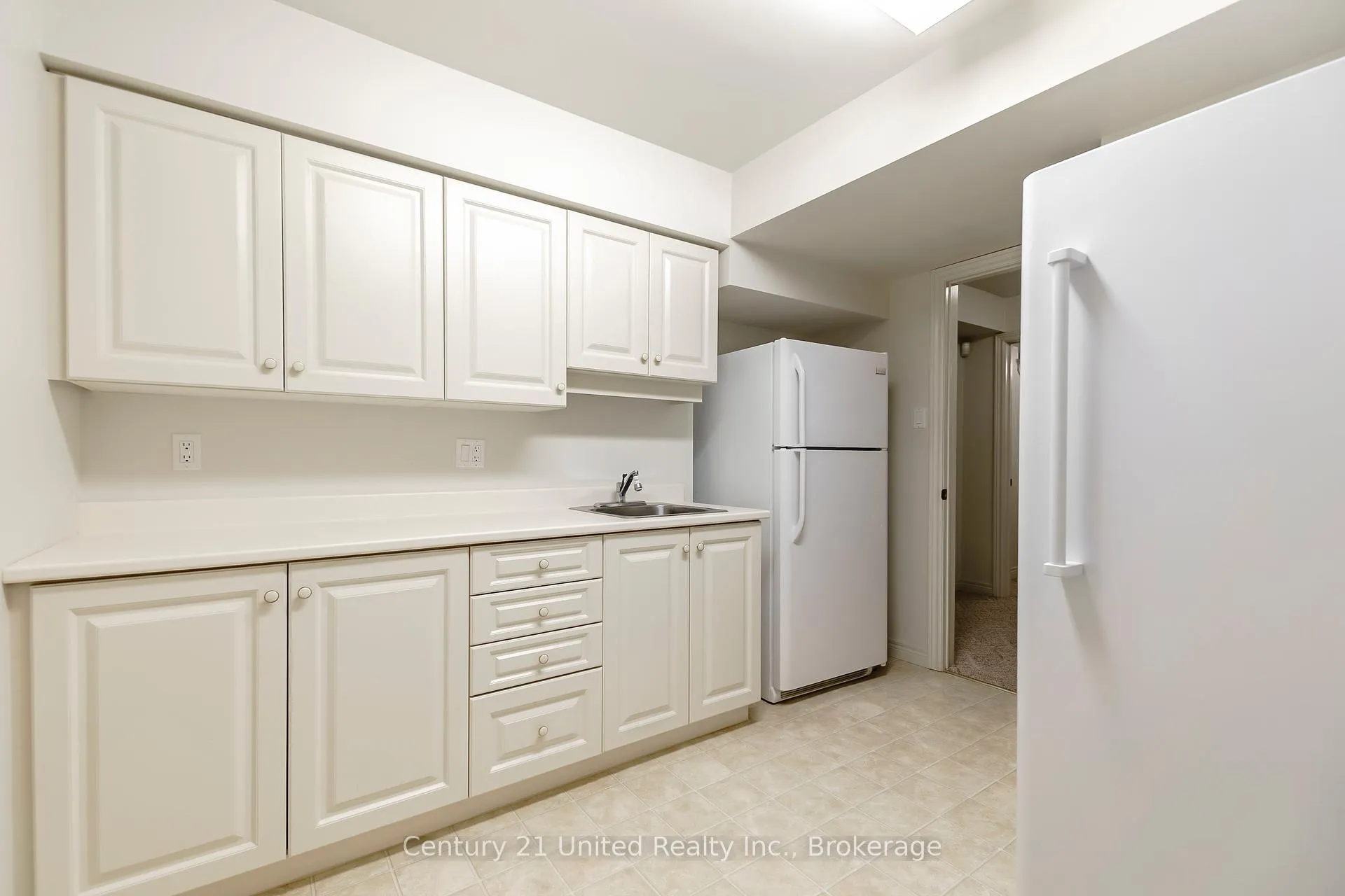 Photo 37 of Unit 22, 1121 Armour Road, Peterborough, Ashburnham Ward 4 — HOMEH