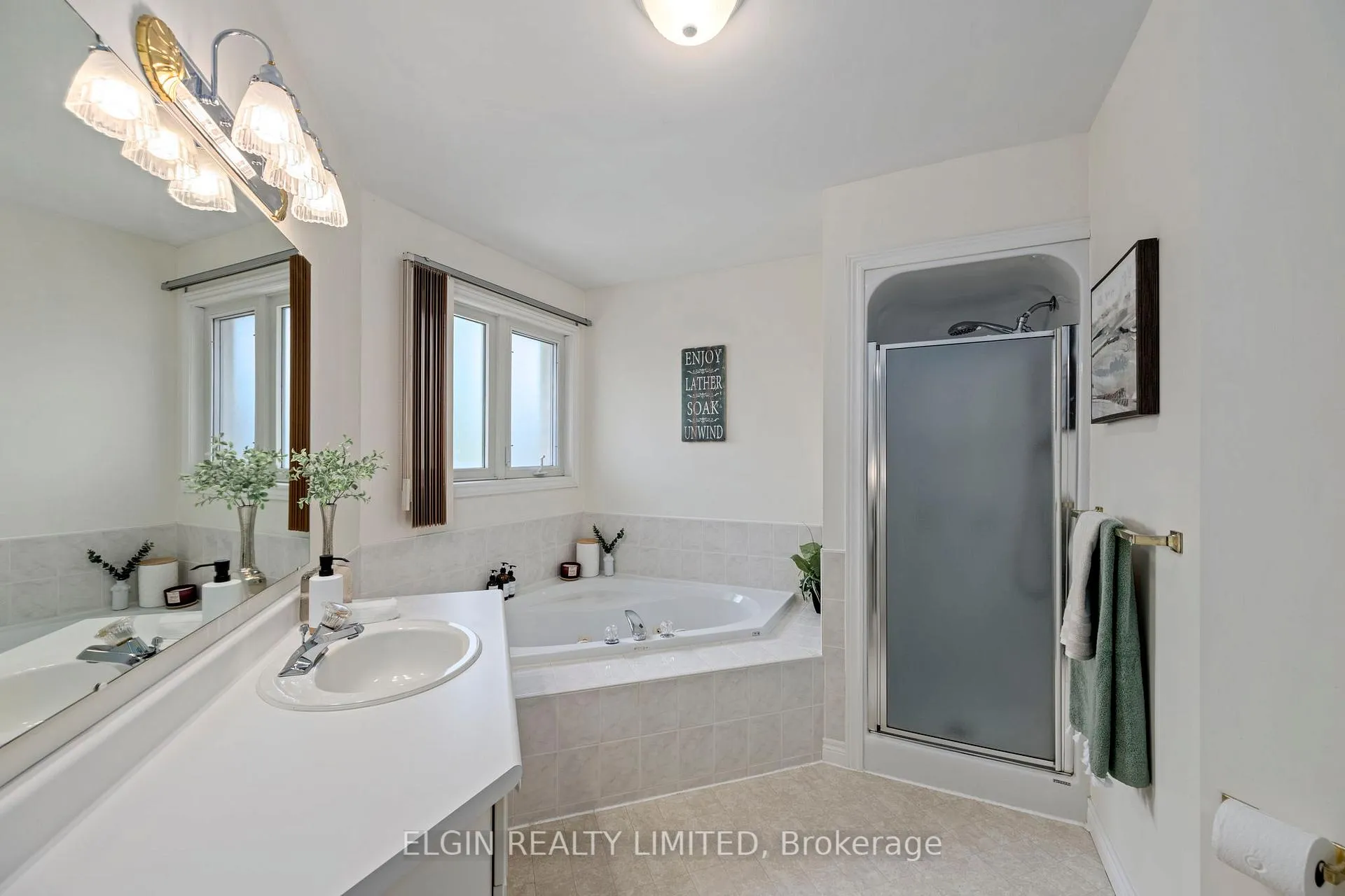 Photo 16 of 5 Rodney Crescent, St. Thomas — HOMEH